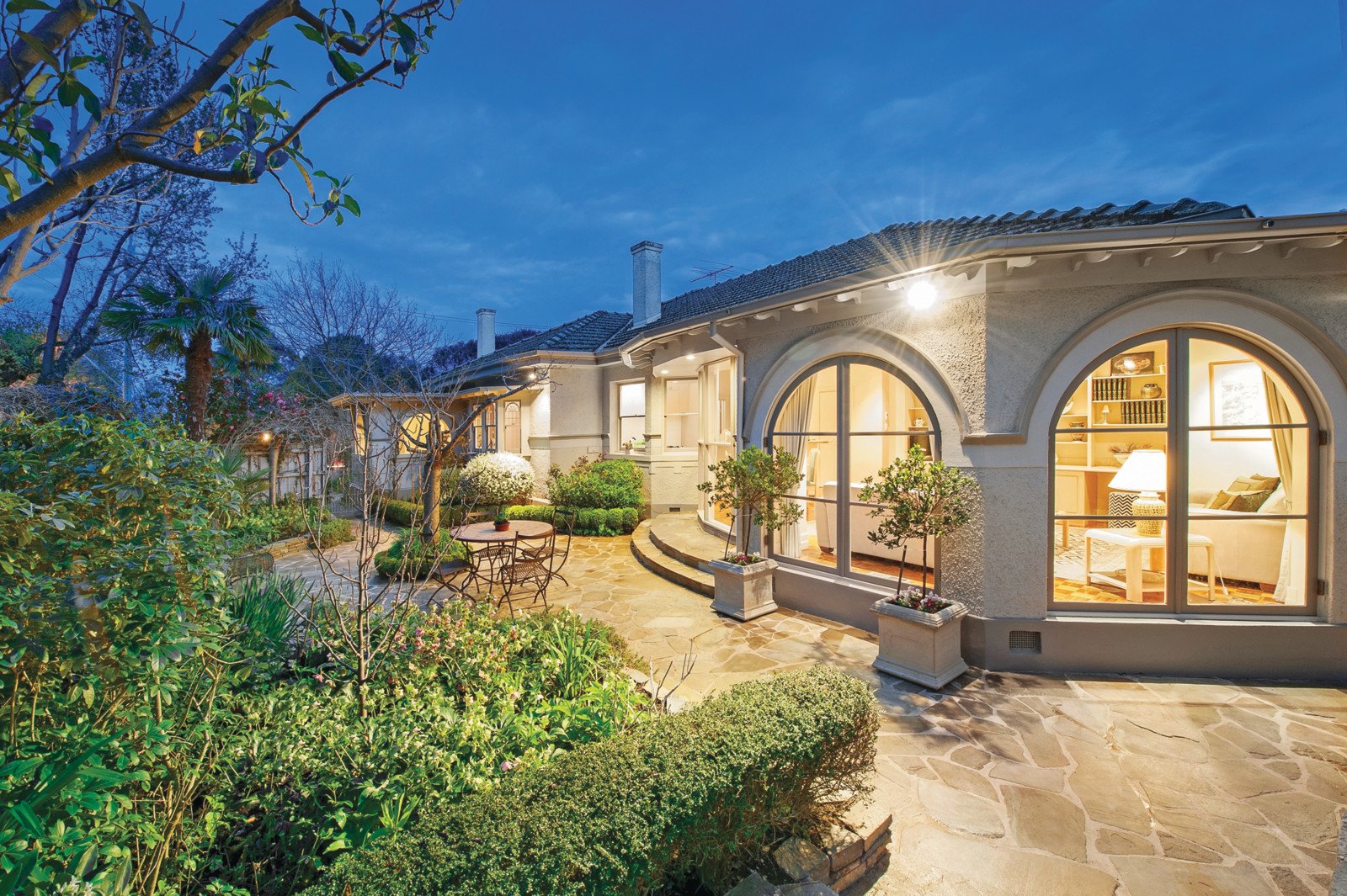 21 Hotham Street, Mont Albert - Thumbnail 2