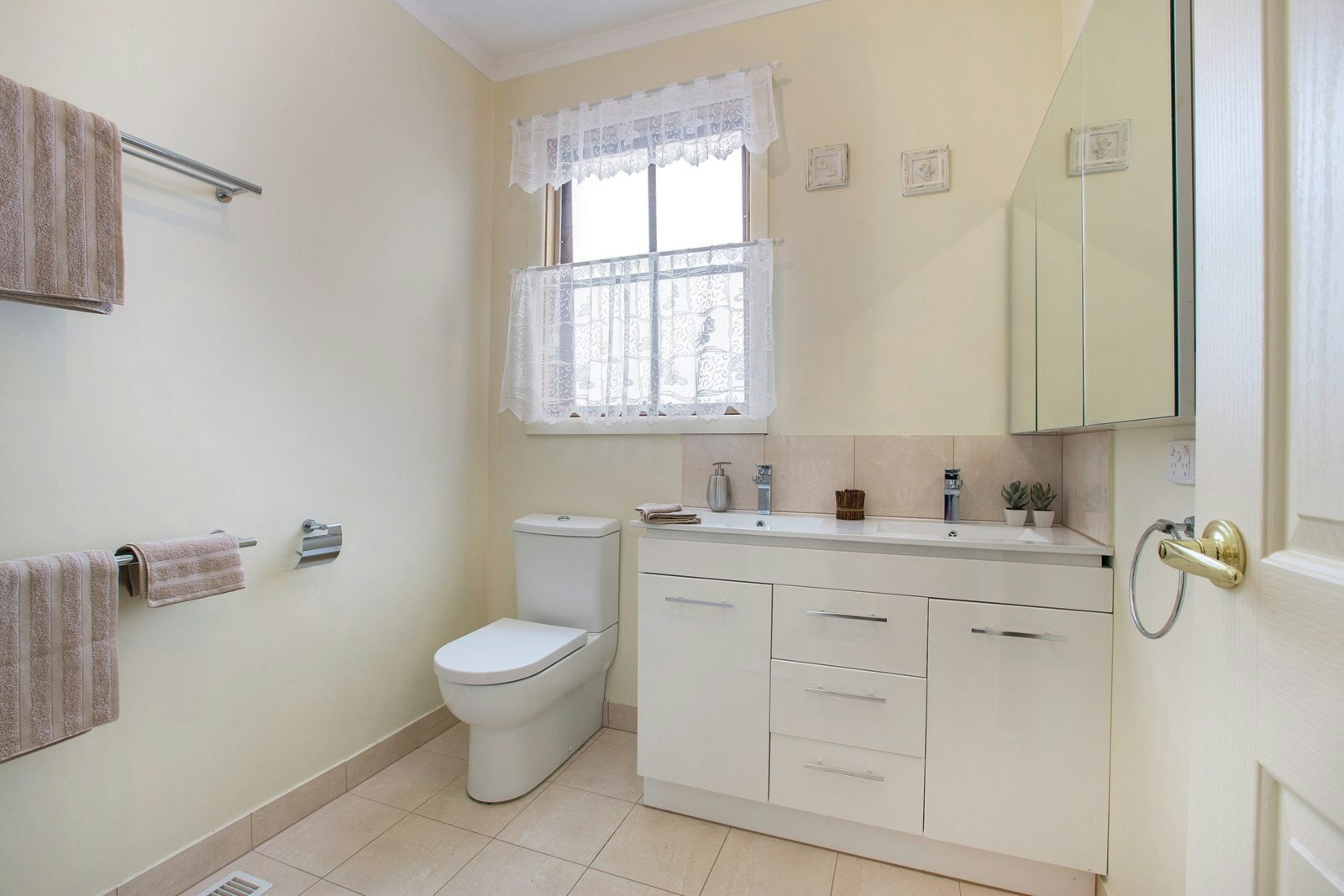 48 Baird Street, Ashburton, VIC