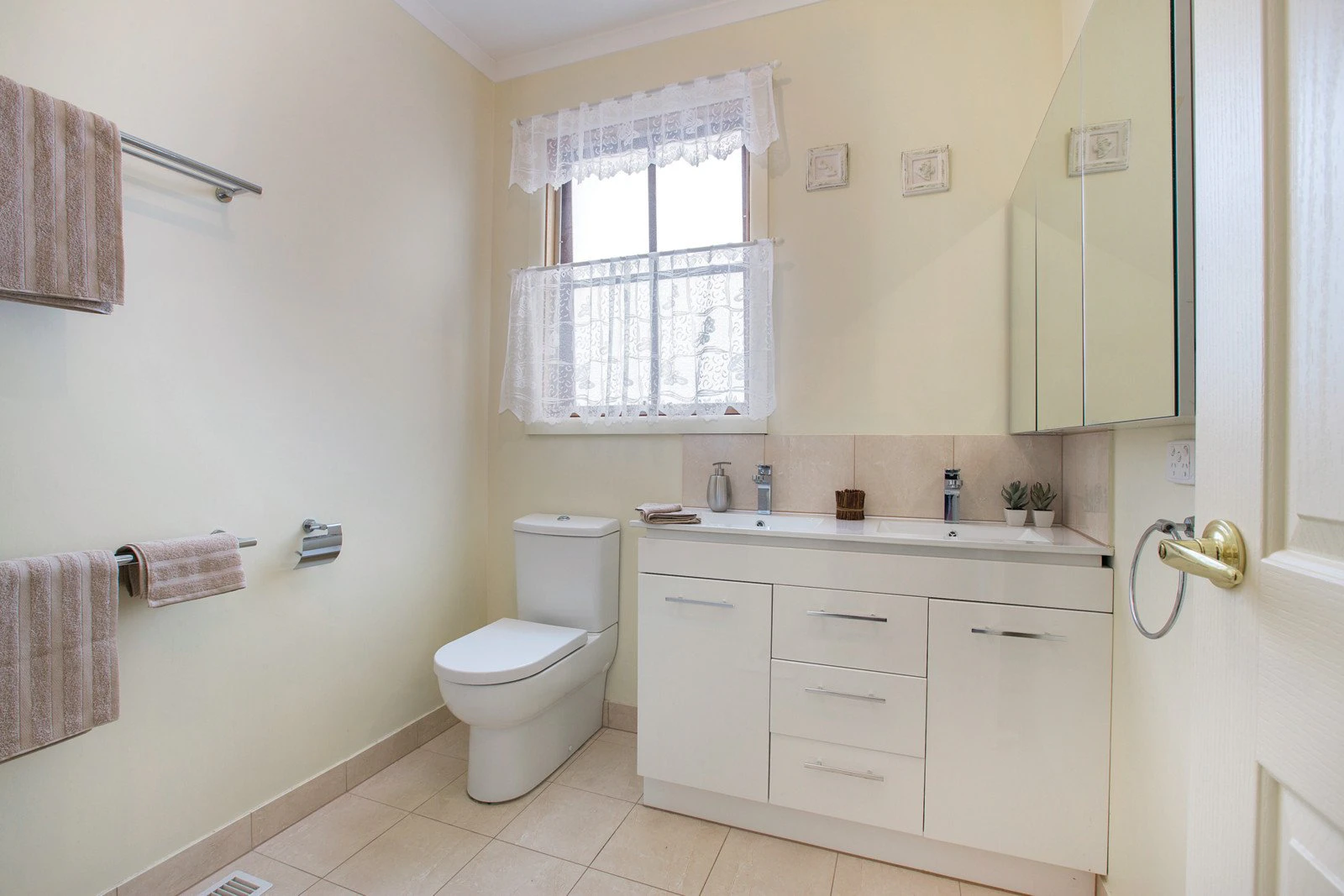 48 Baird Street, Ashburton, VIC