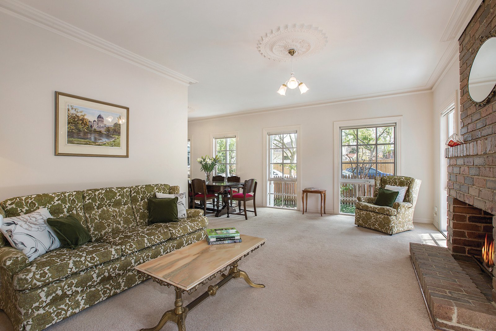 1/2 Wolseley Close, Mont Albert - Thumbnail 3