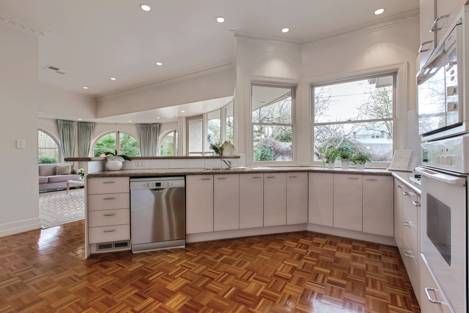 21 Hotham Street, Mont Albert - Thumbnail 5