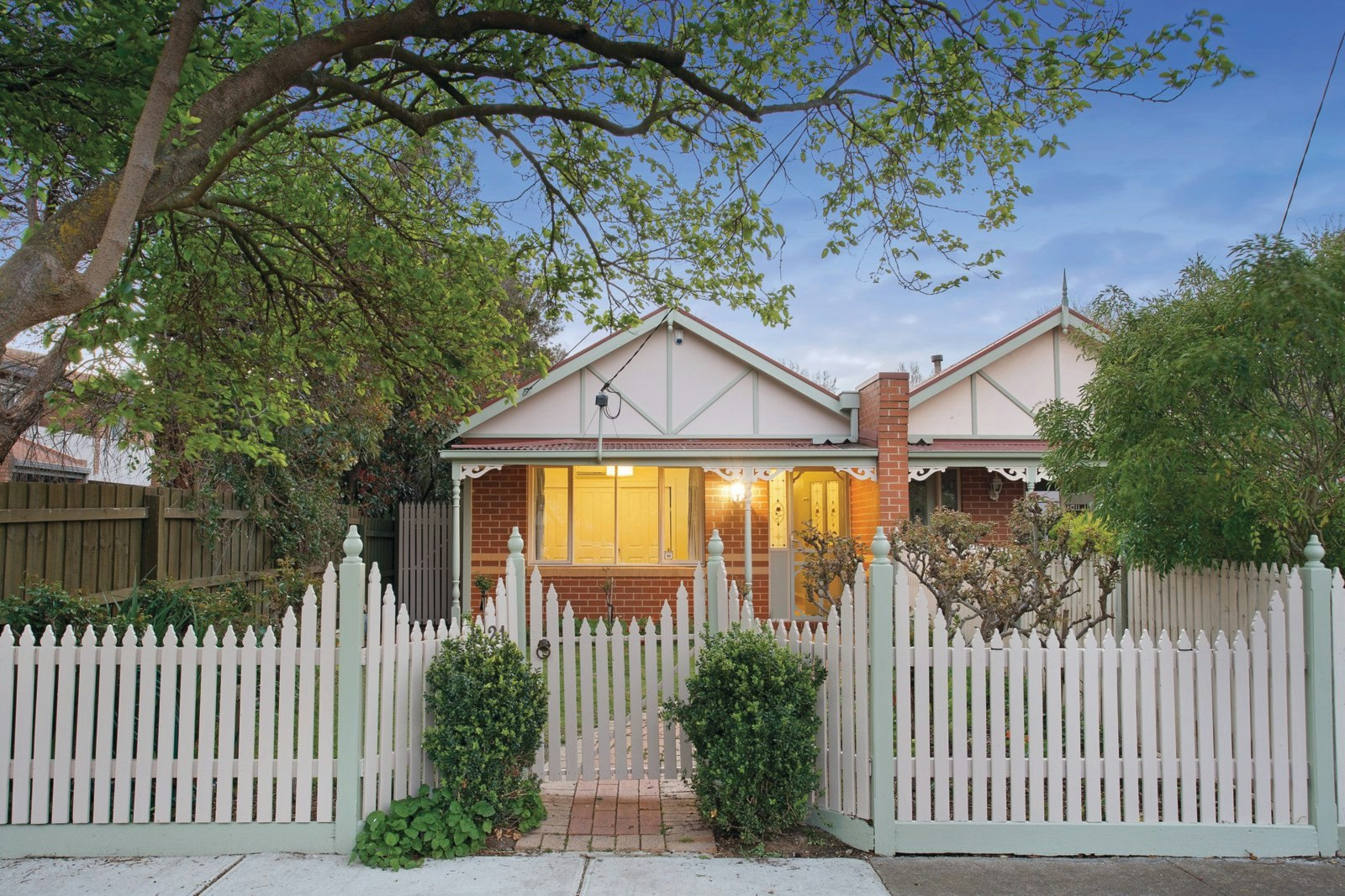 21 Repton Road, Malvern East, VIC