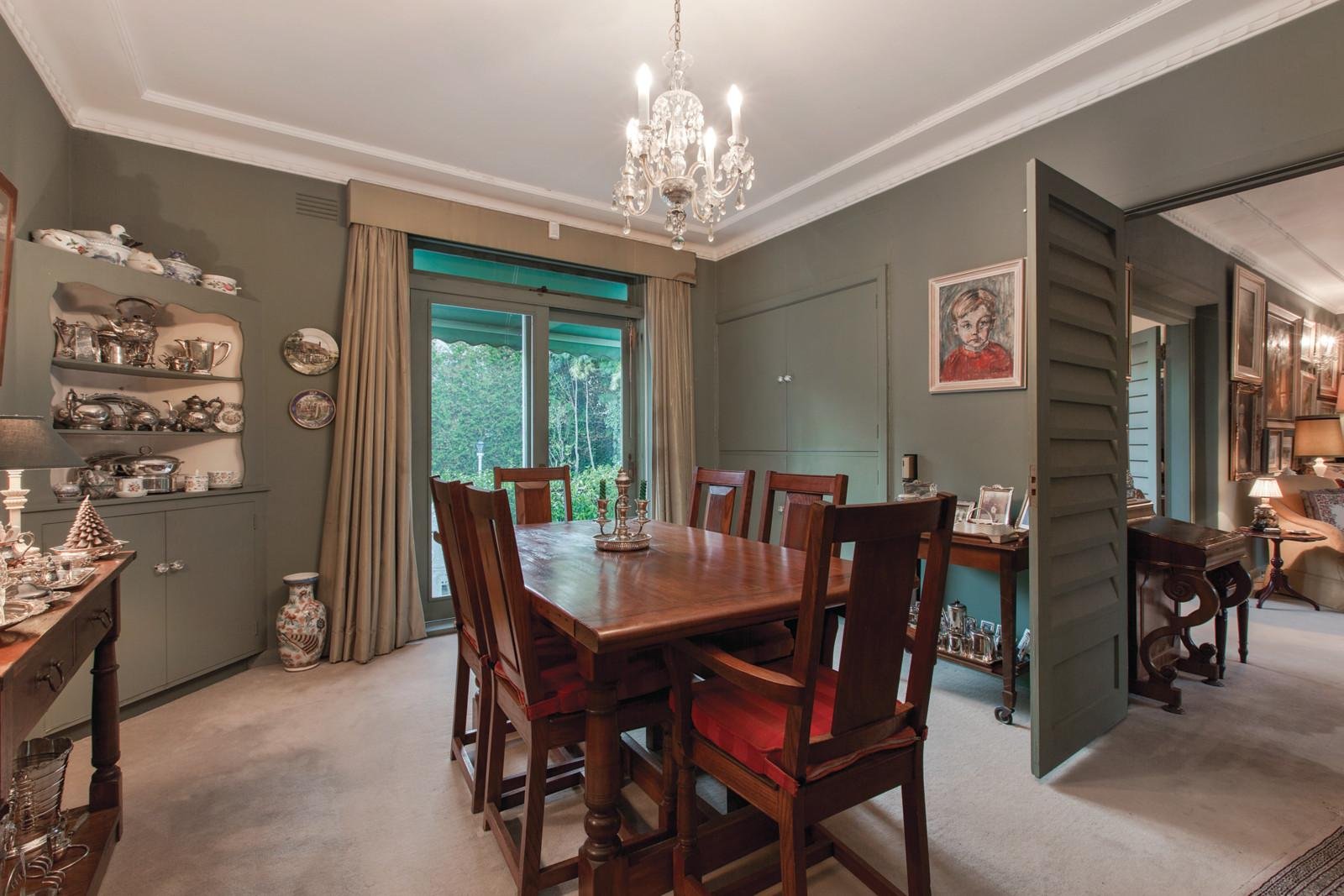 22 Cole Court, Toorak - Thumbnail 3