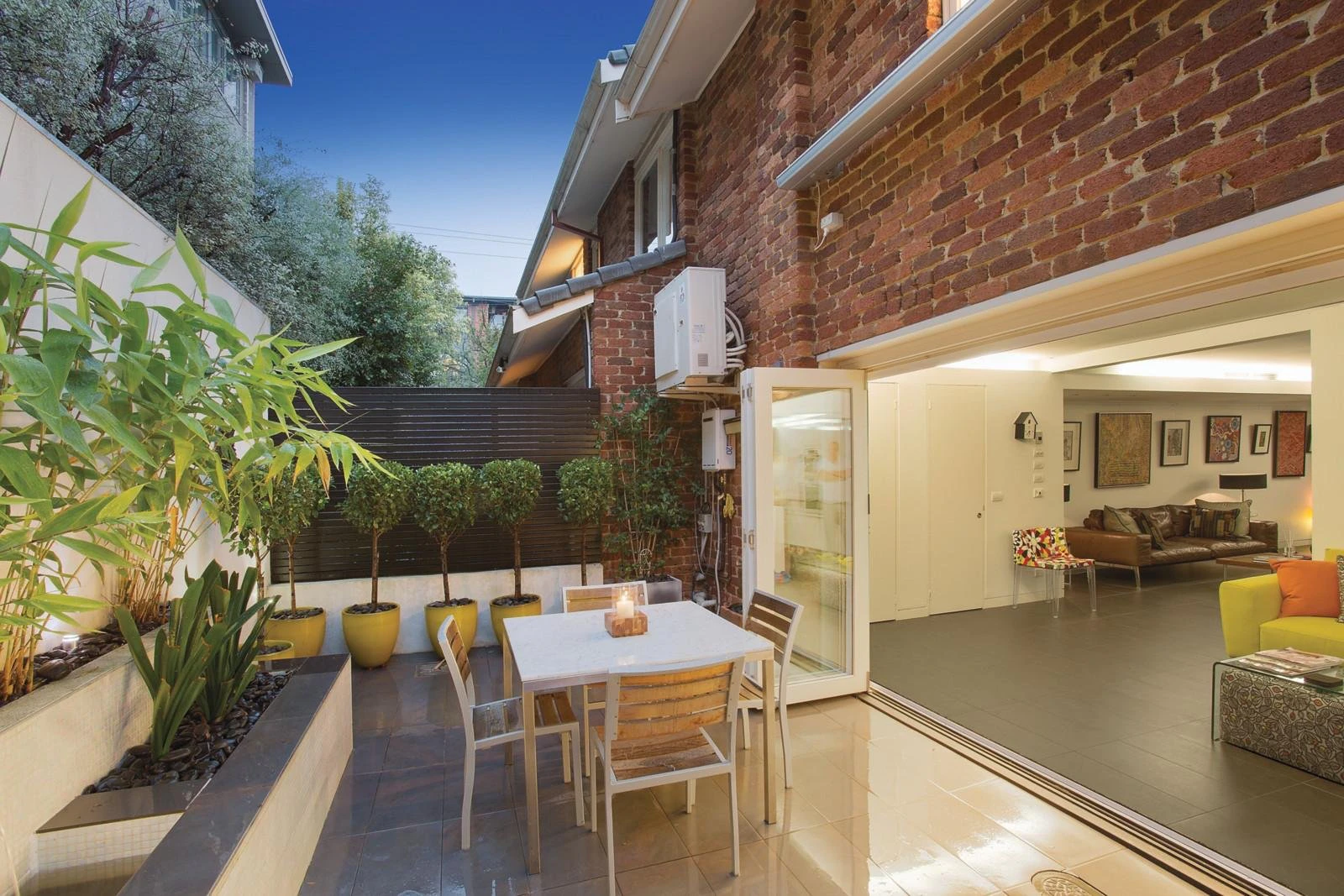 2/17 Kensington Road, South Yarra, VIC