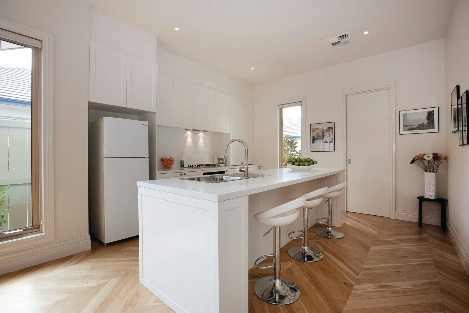 2/64 Burke Road, Malvern East, VIC