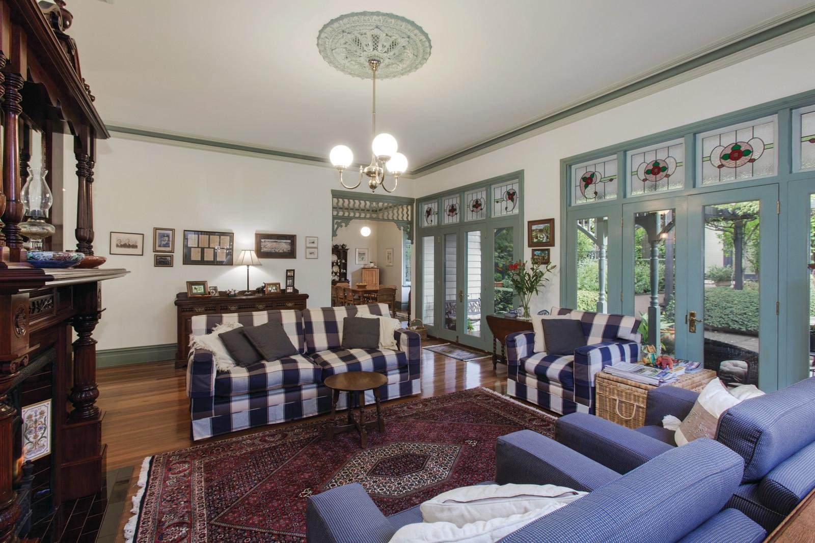 60 Erica Avenue, Glen Iris - Thumbnail 2