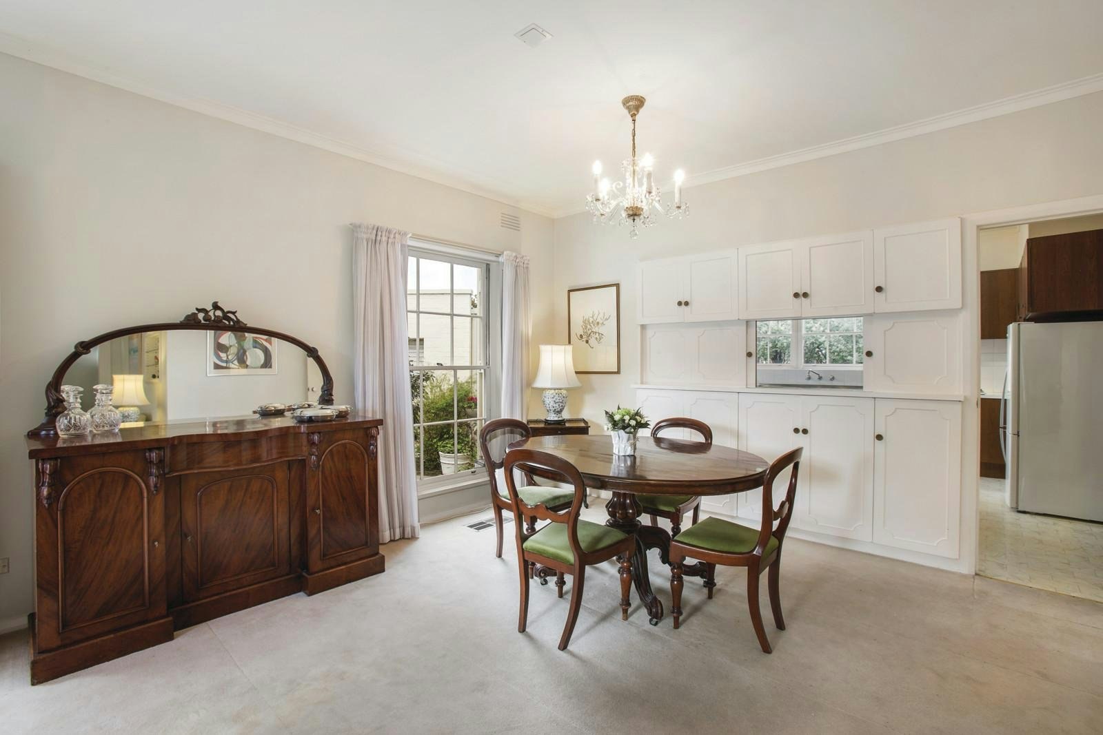 8 Matlock Court, Caulfield North, VIC