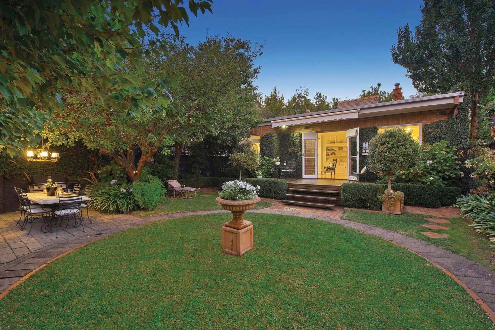 18 Turner Street, Malvern East, VIC