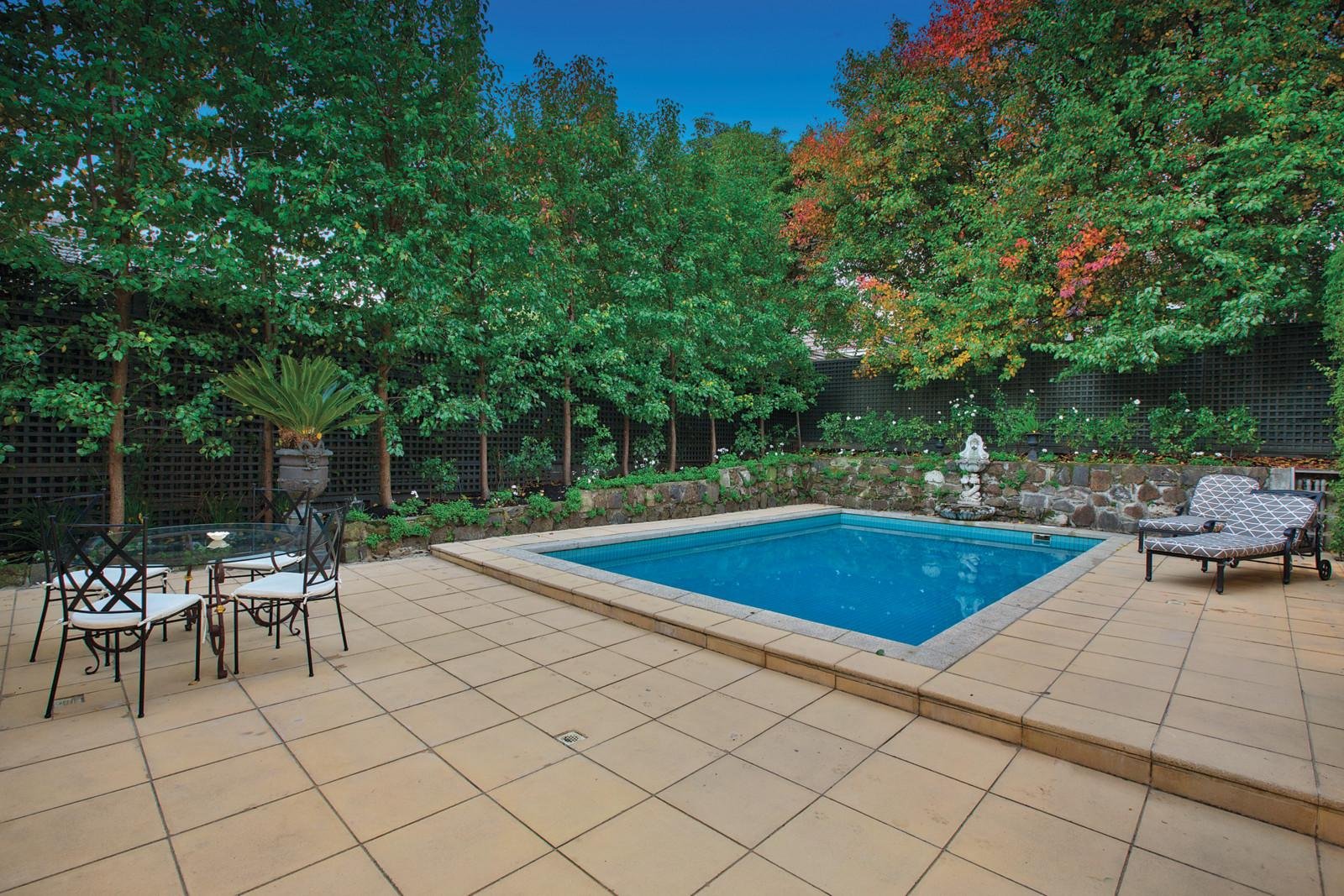 10 Merriwee Crescent, Toorak - Thumbnail 3