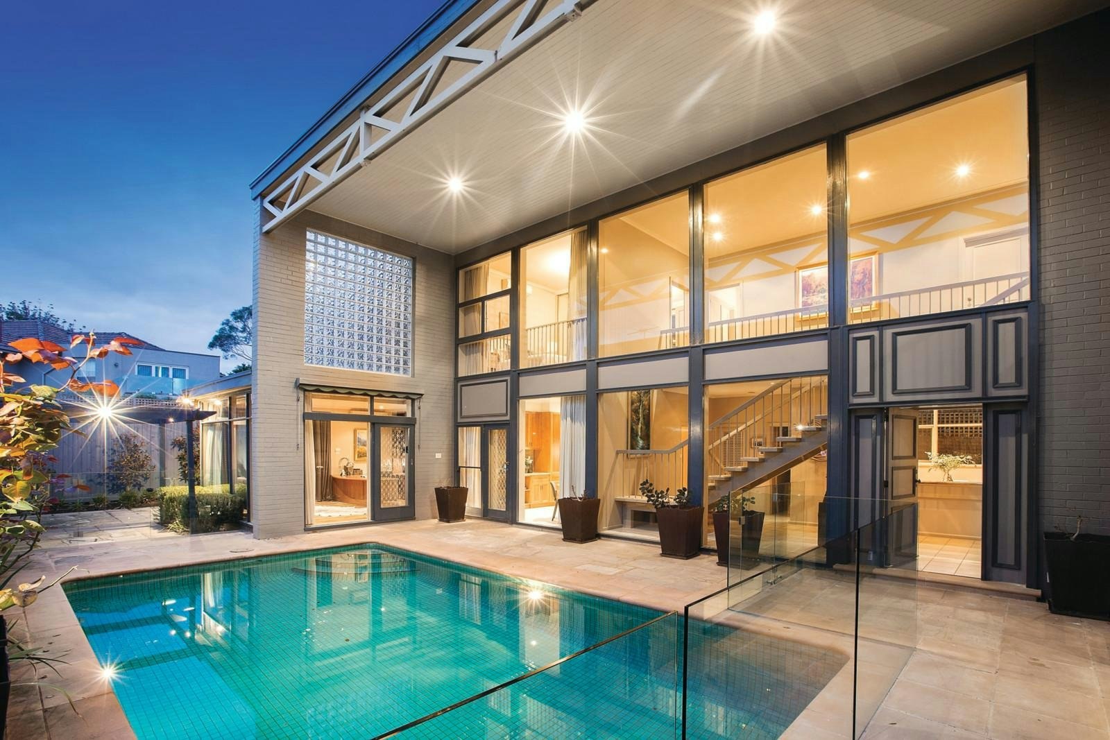 4 Woorigoleen Road, Toorak, VIC