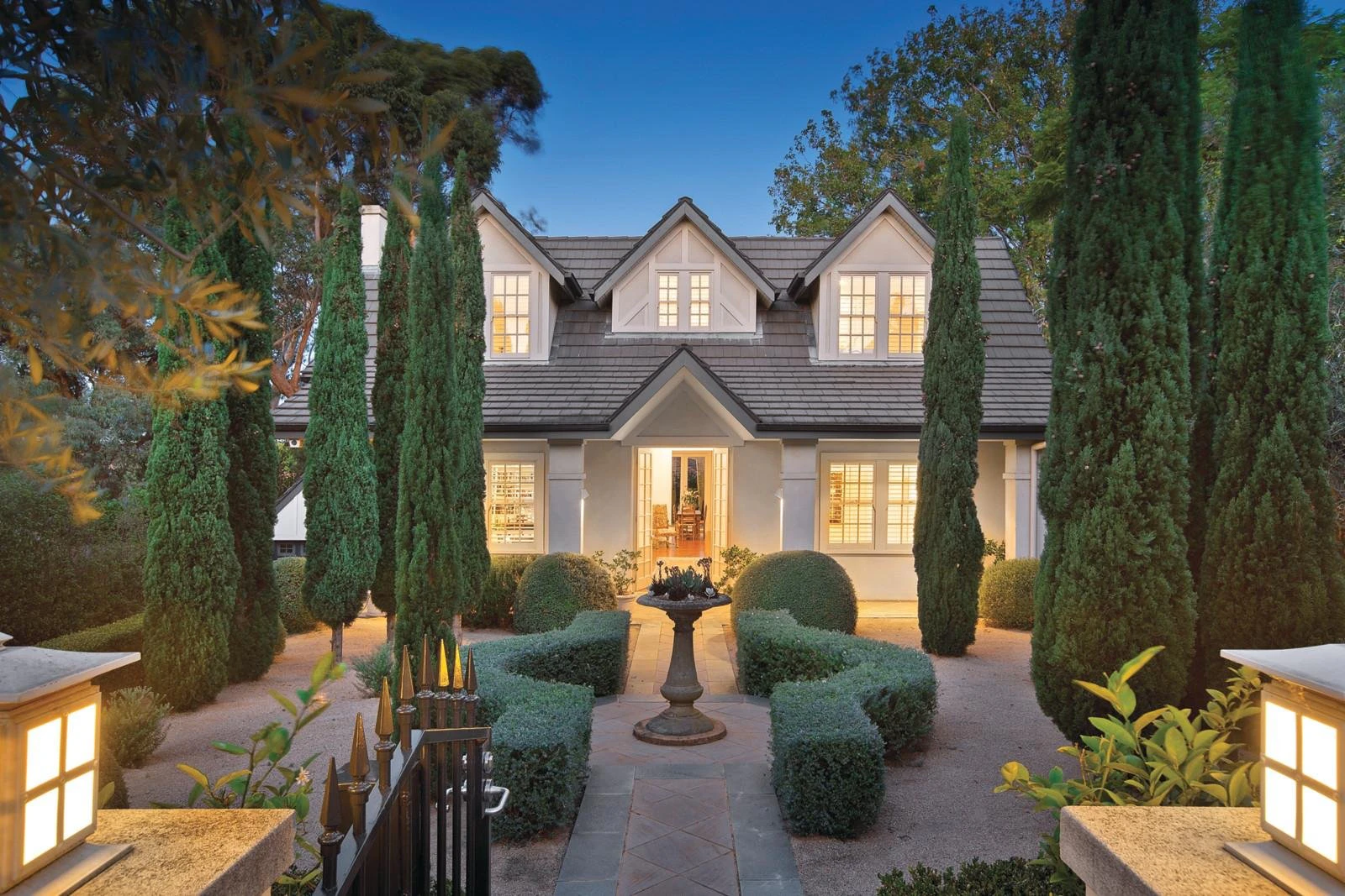 2 Boyanda Road, Glen Iris, VIC