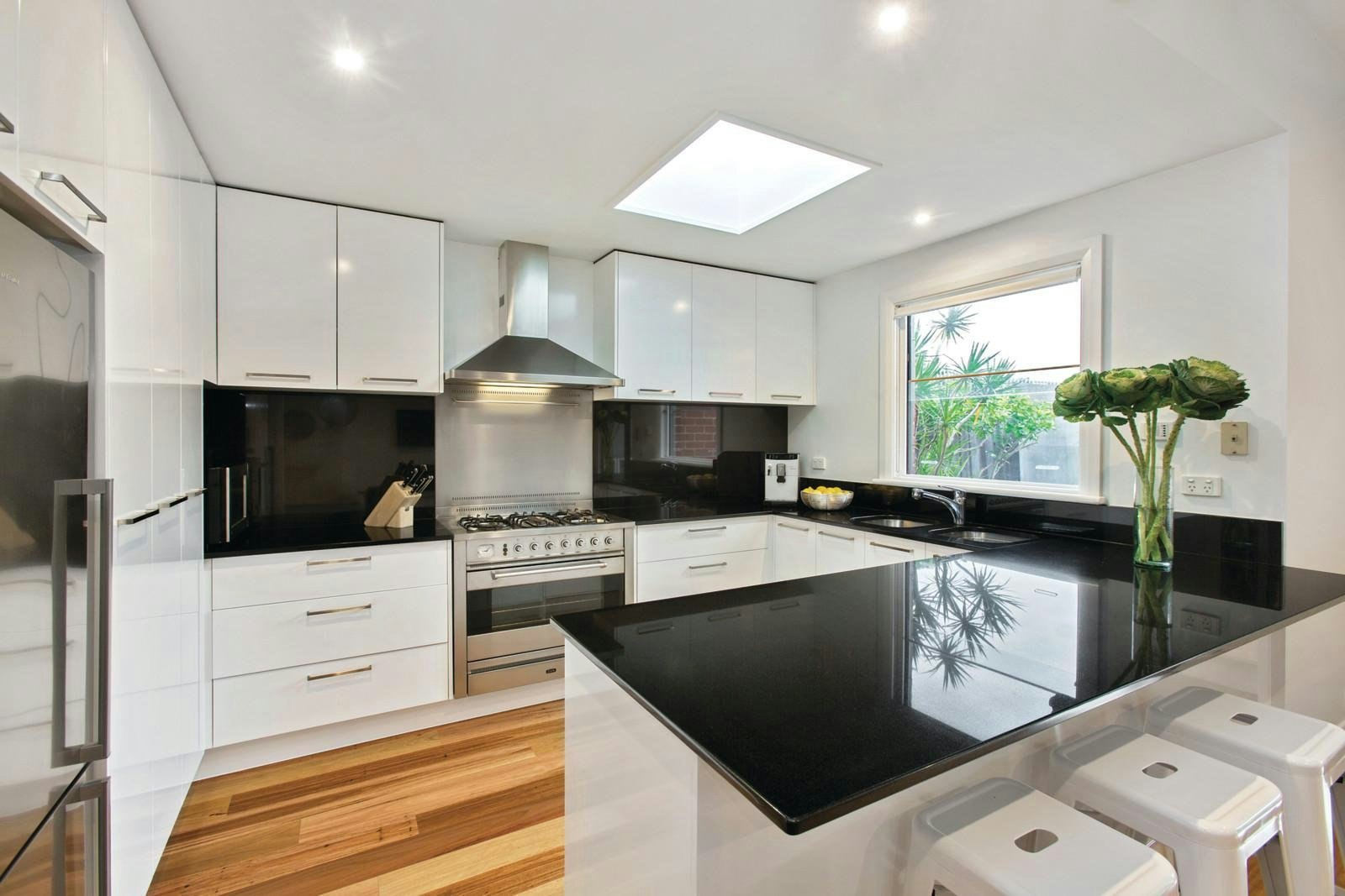 25 The Grange, Malvern East, VIC