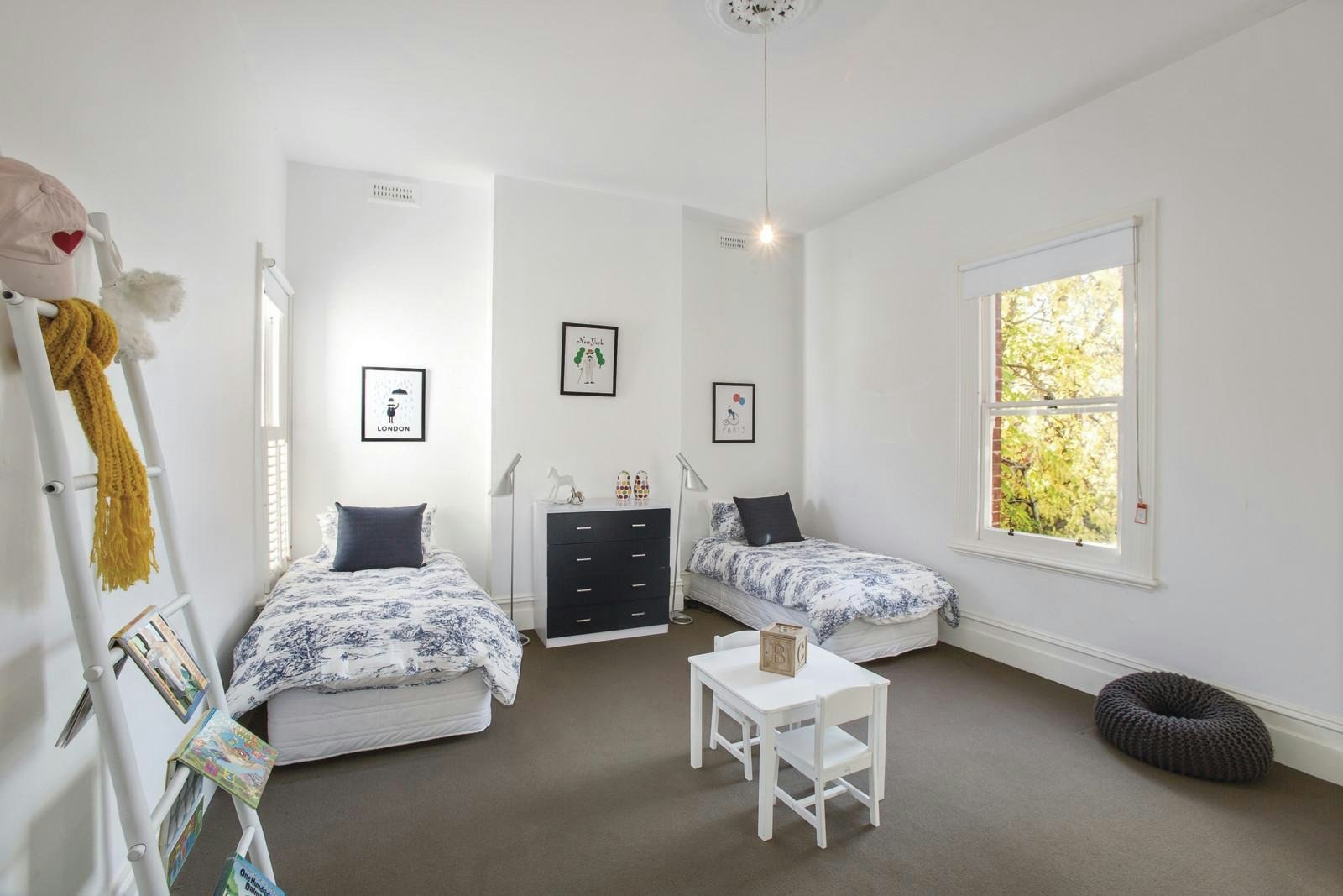 4 Mathoura Road, Toorak, VIC