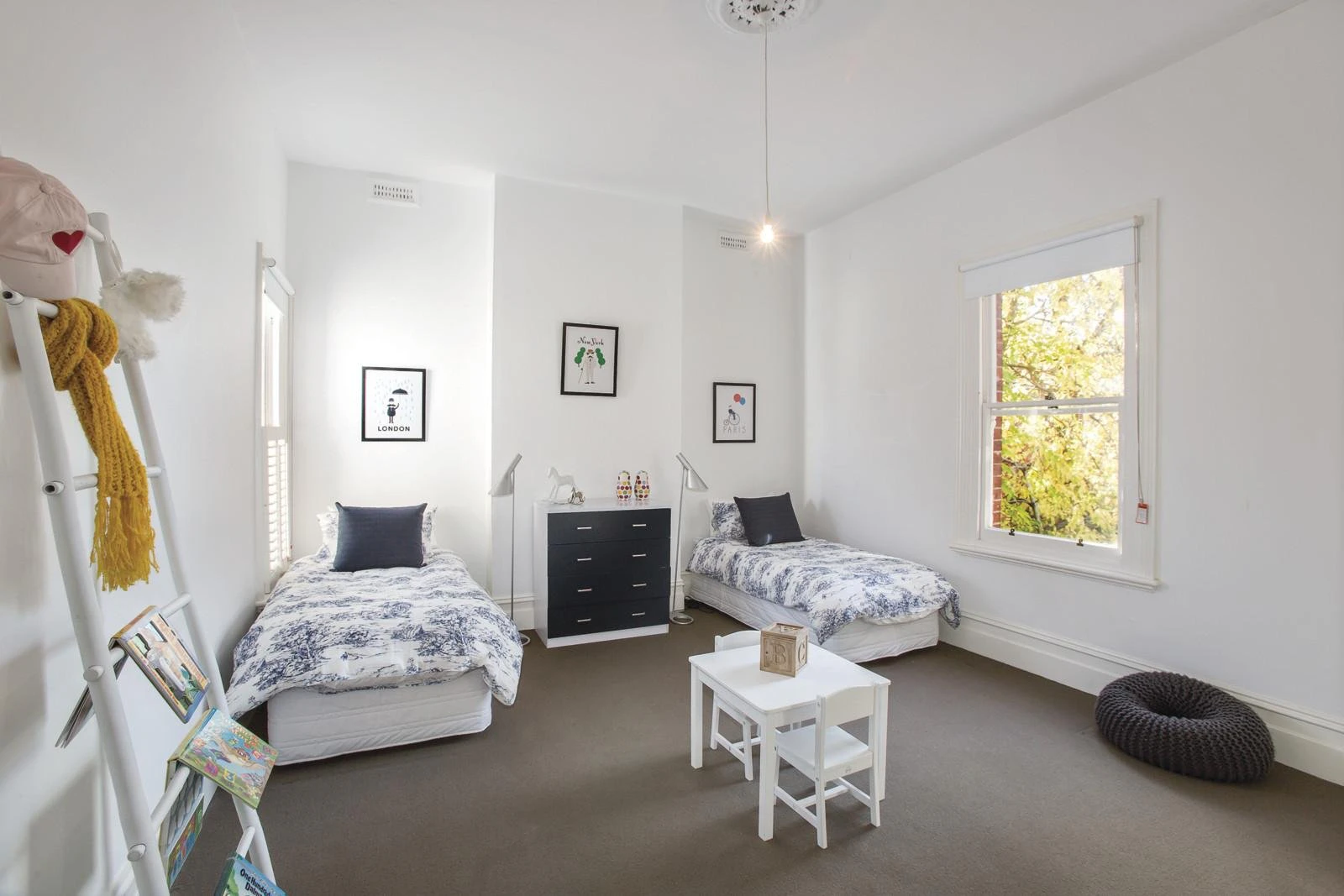 4 Mathoura Road, Toorak, VIC