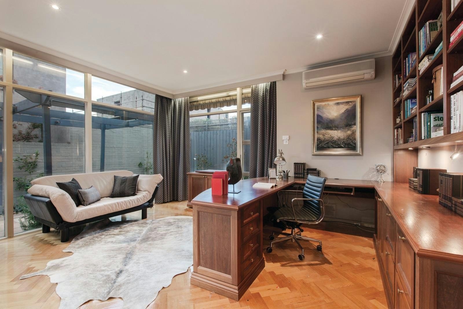 4 Woorigoleen Road, Toorak, VIC