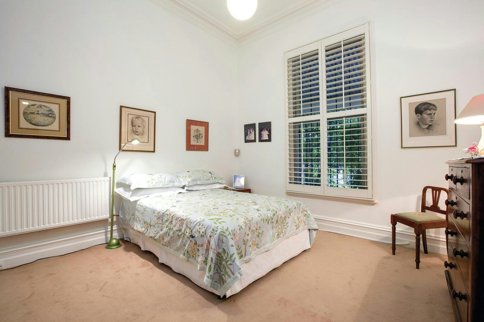 10 Elm Grove, Armadale, VIC