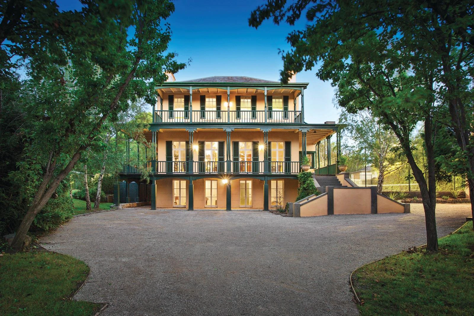 31 Hampden Road, Armadale, VIC