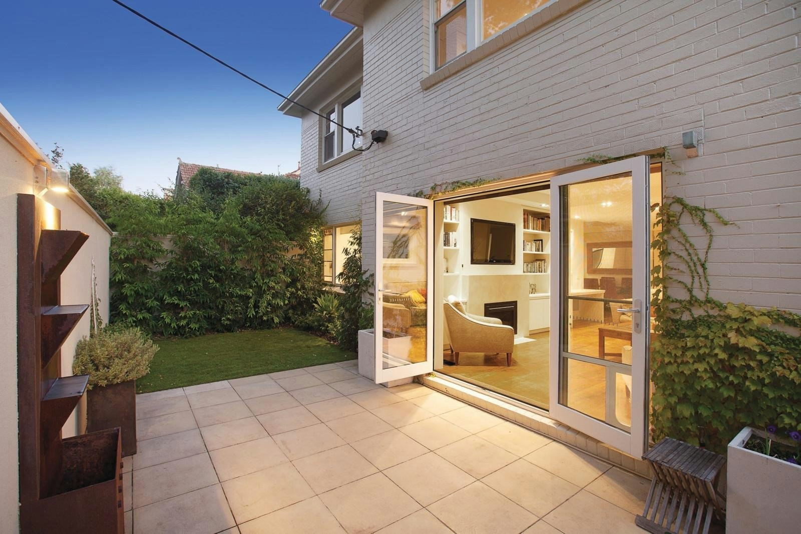 1/7 Iona Avenue, Toorak, VIC