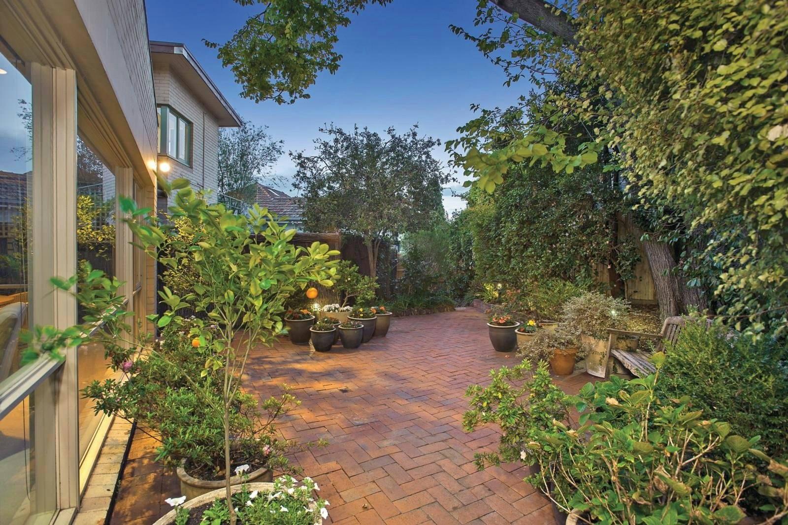 4 Yarradale Road, Toorak, VIC