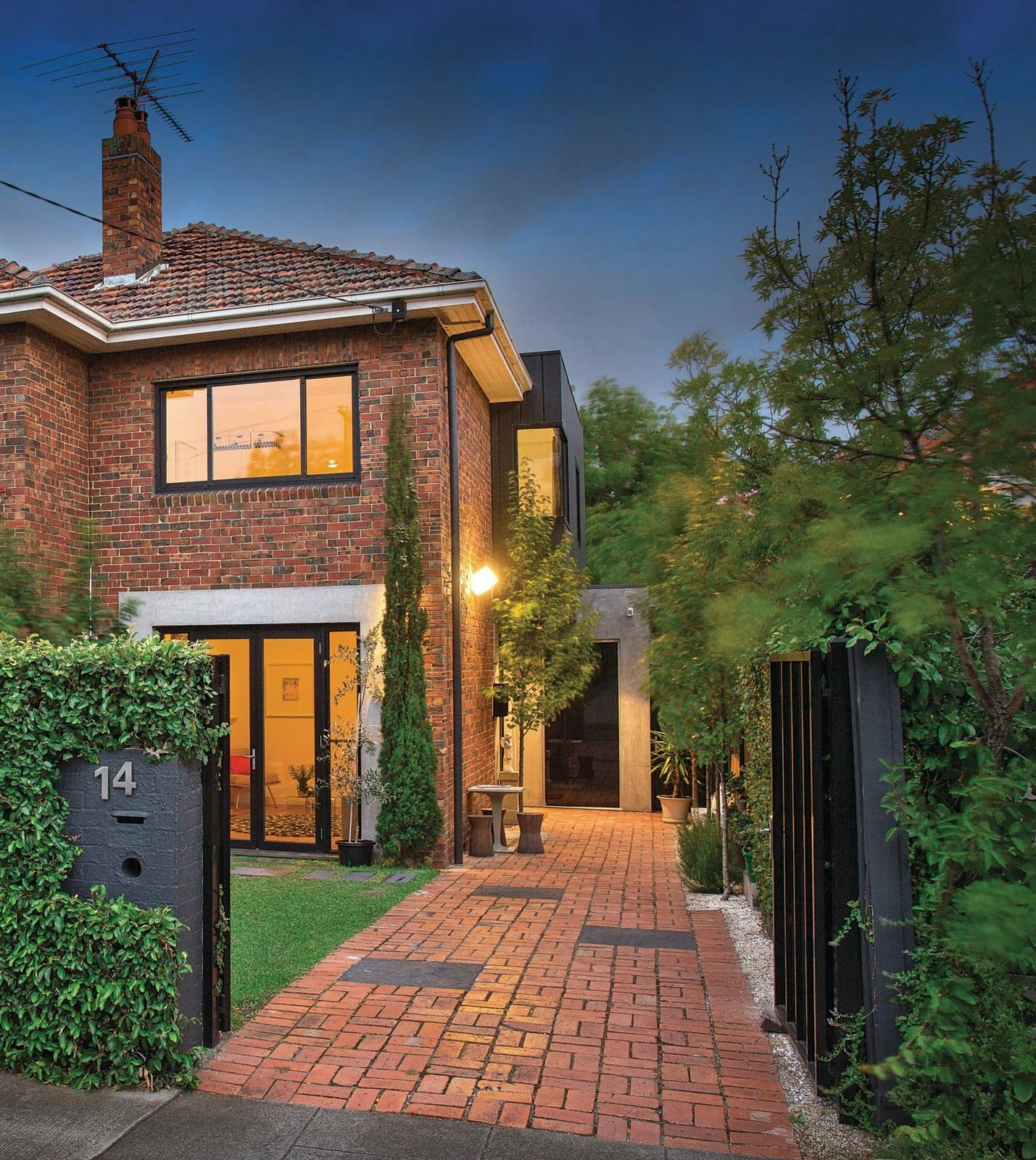 14 Balmerino Avenue, Toorak, VIC