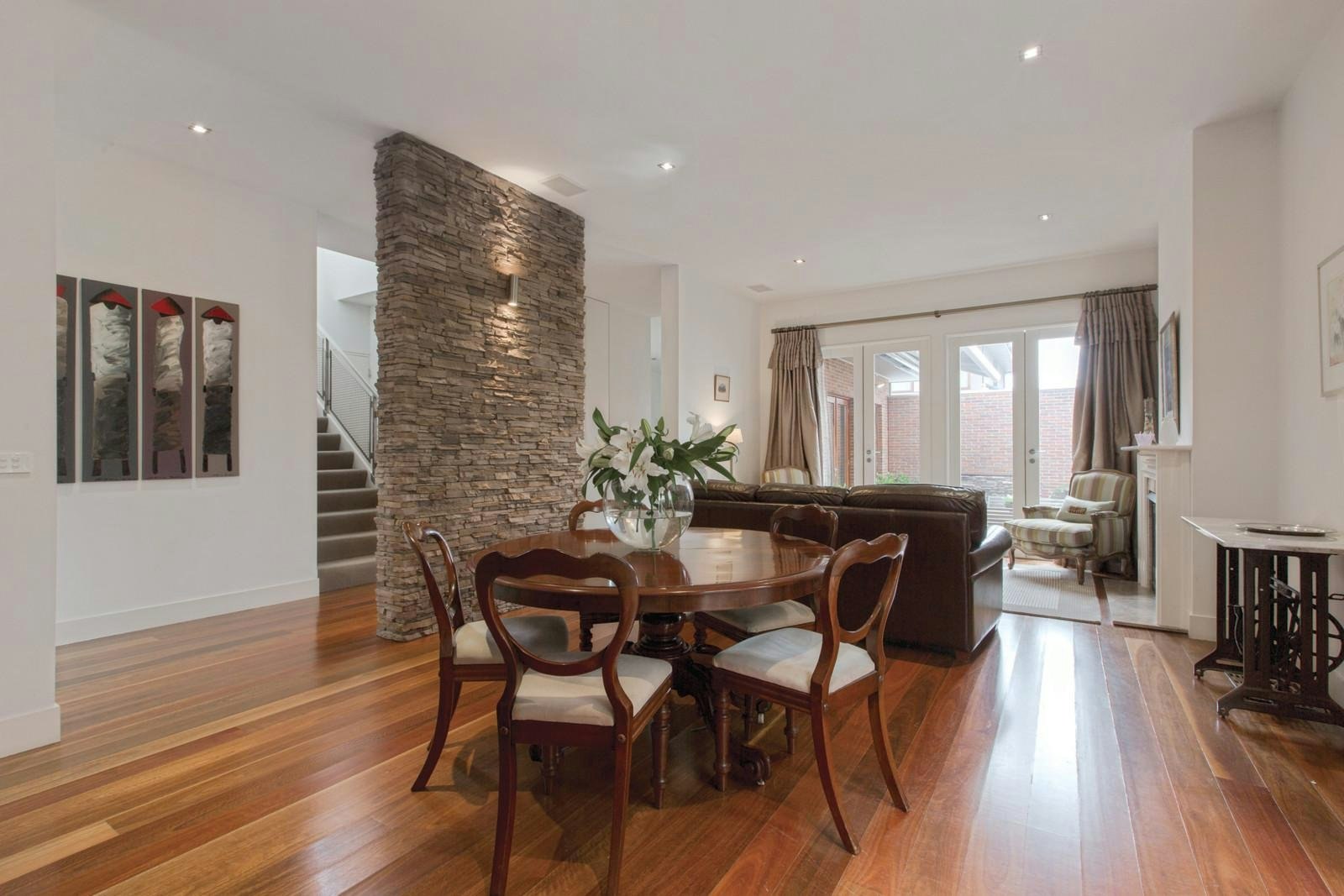 1/97 Burke Road, Glen Iris, VIC