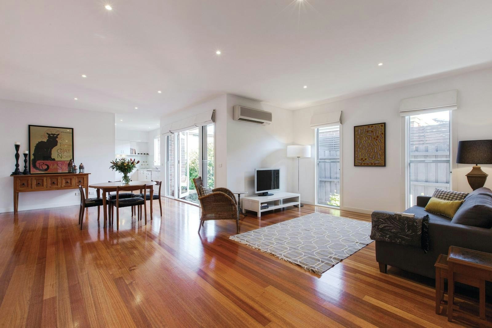 2/4 Hawthorn Avenue, Caulfield North, VIC