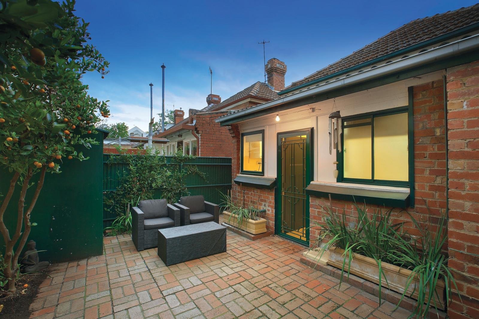 52 Moore Street, South Yarra - Thumbnail 3
