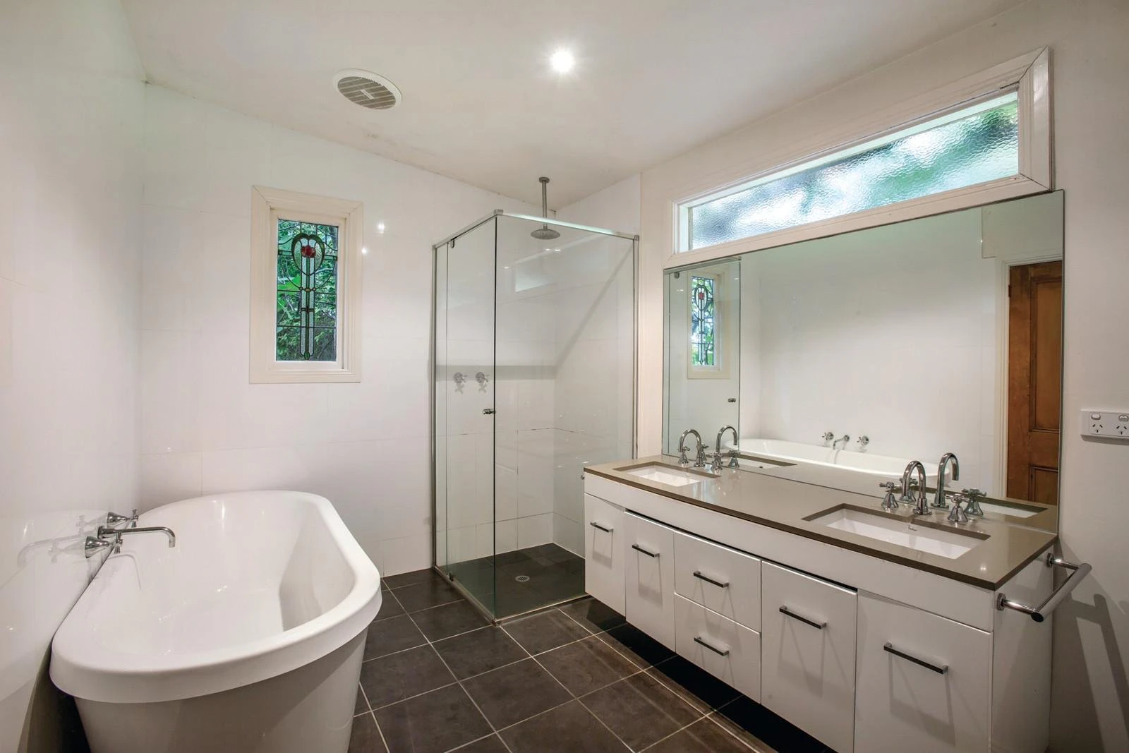 24 St James Road, Armadale, VIC