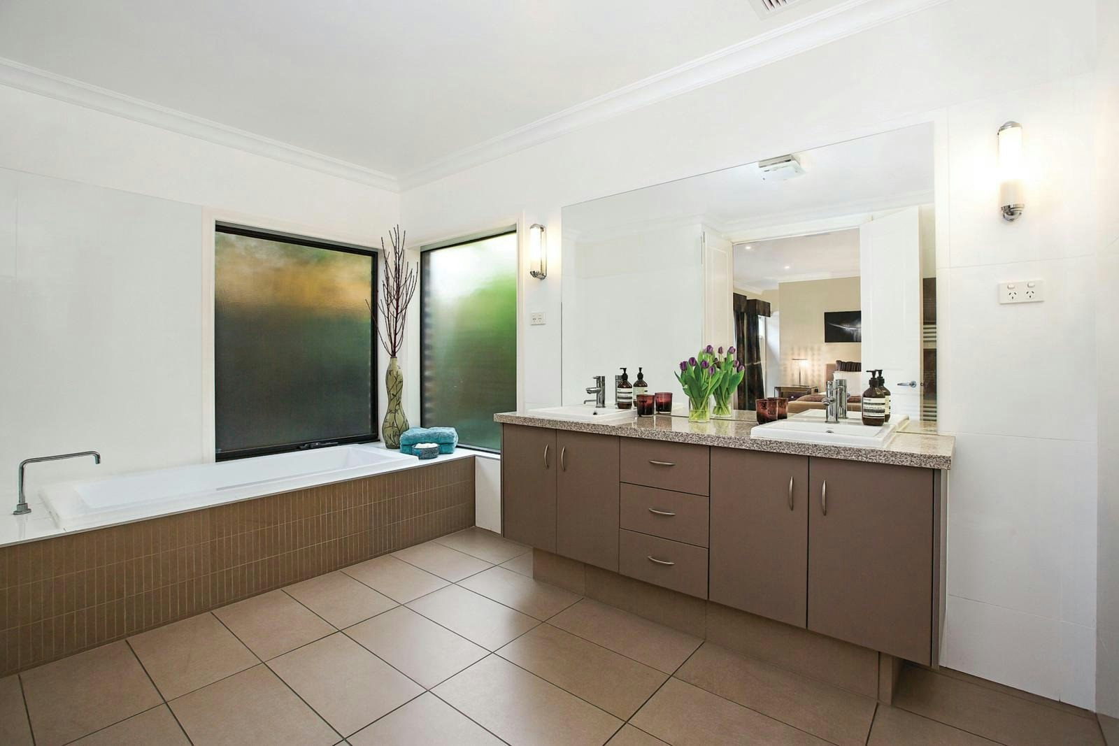 27 Nicholas Street, Ashburton, VIC