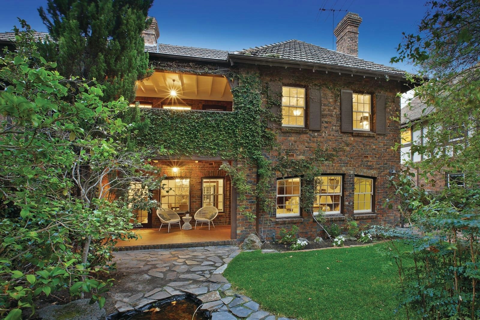 2 Landale Road, Toorak, VIC