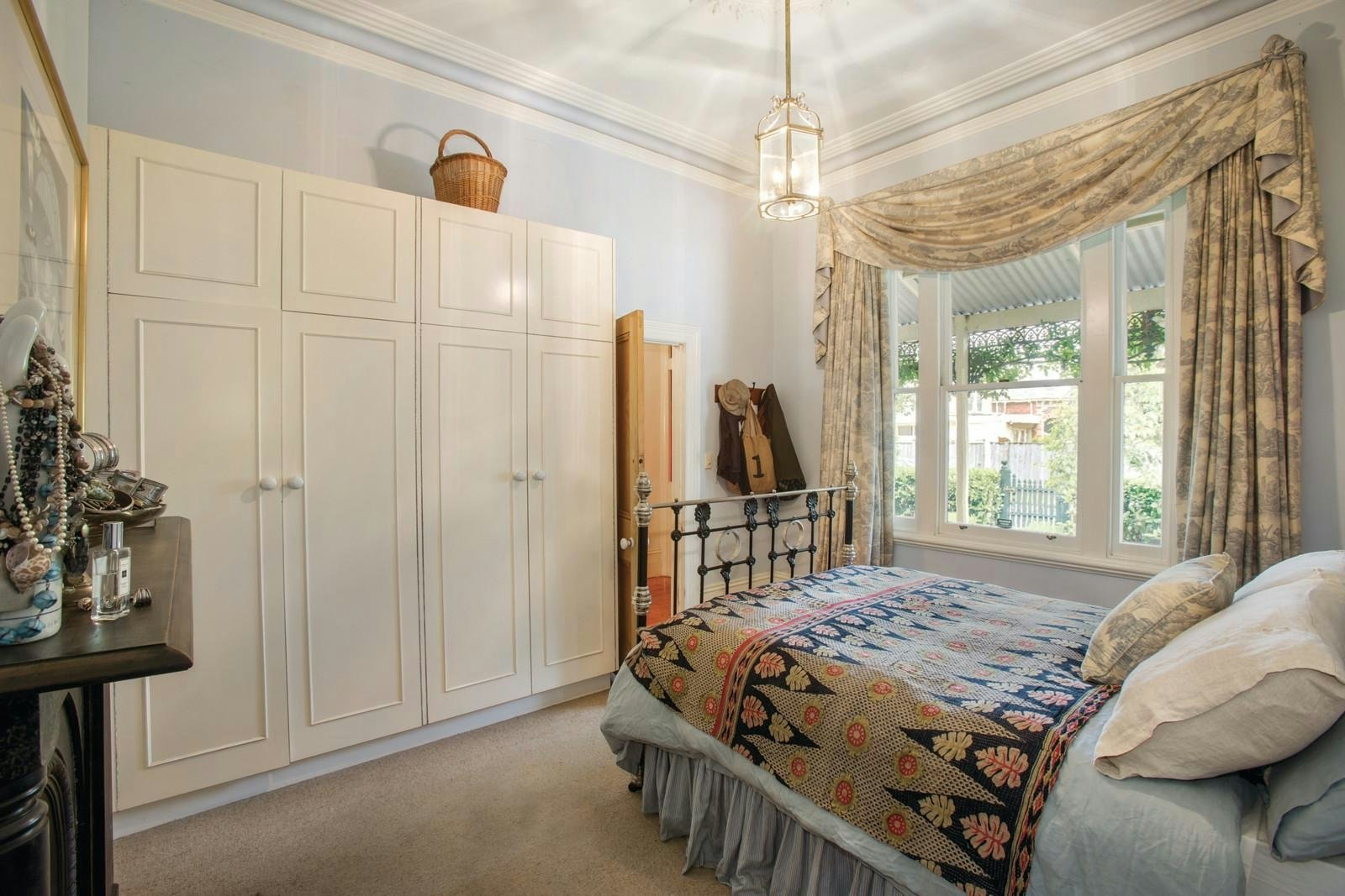 24 St James Road, Armadale, VIC