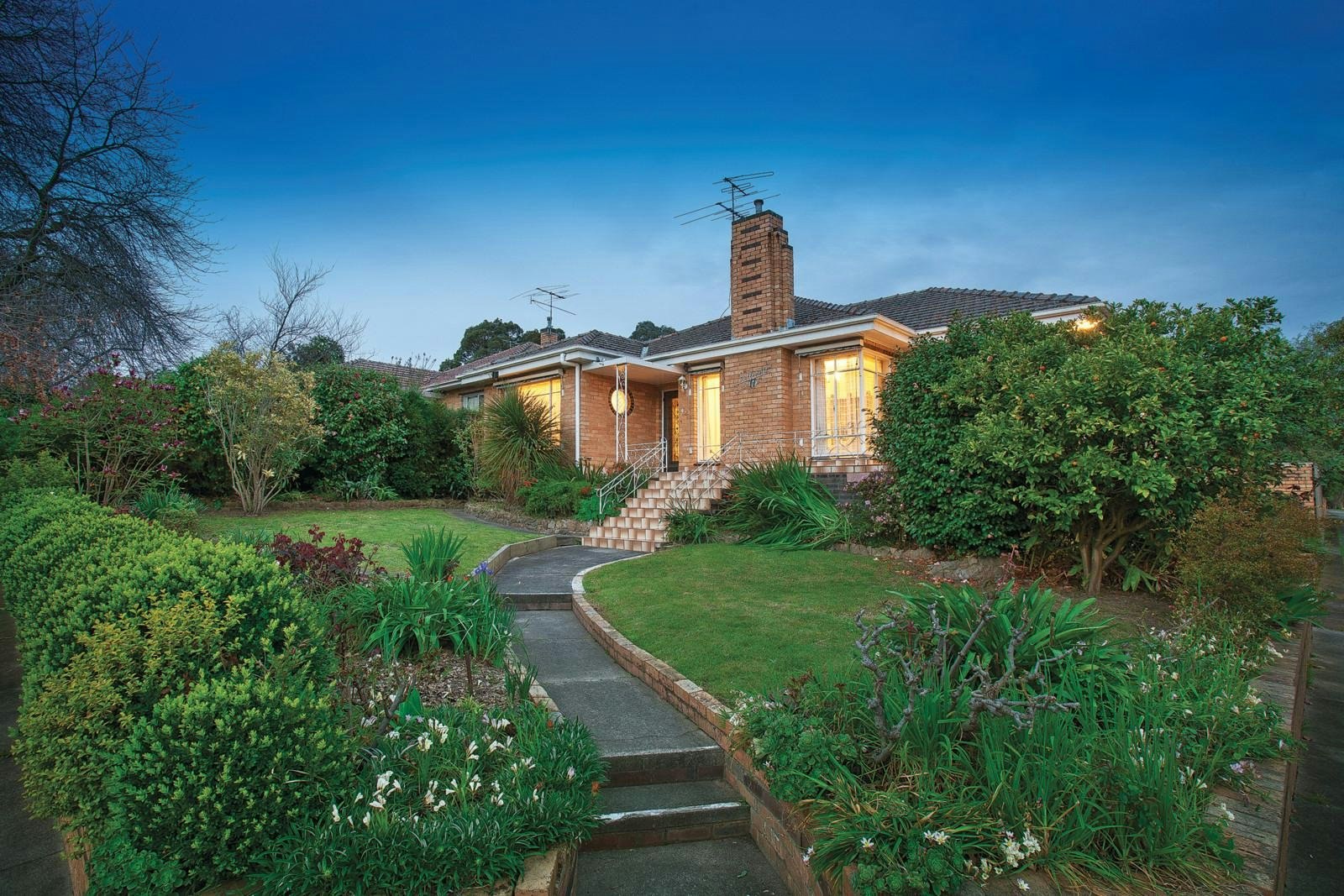 17 Clitus Avenue, Glen Iris, VIC