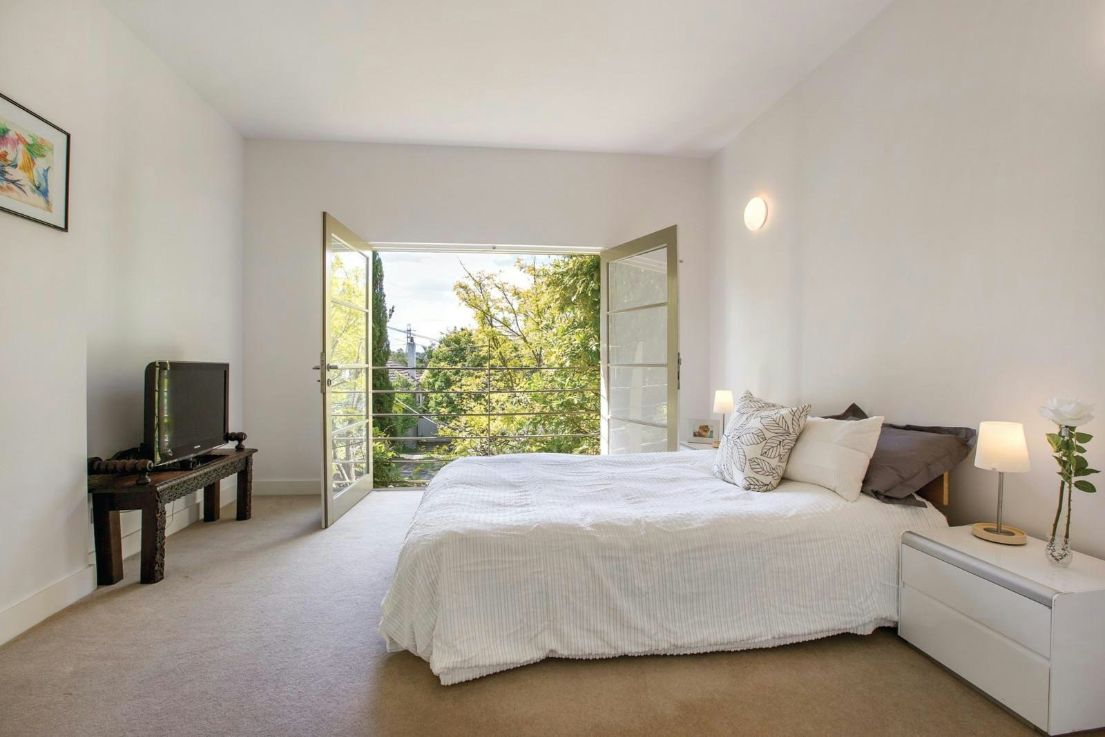 16 Burnie Street, Toorak, VIC