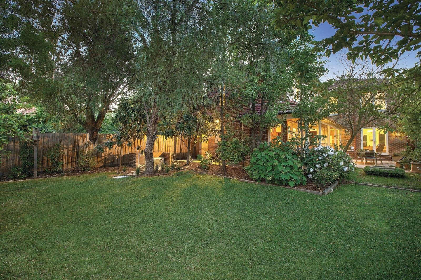 10 Erica Avenue, Glen Iris, VIC