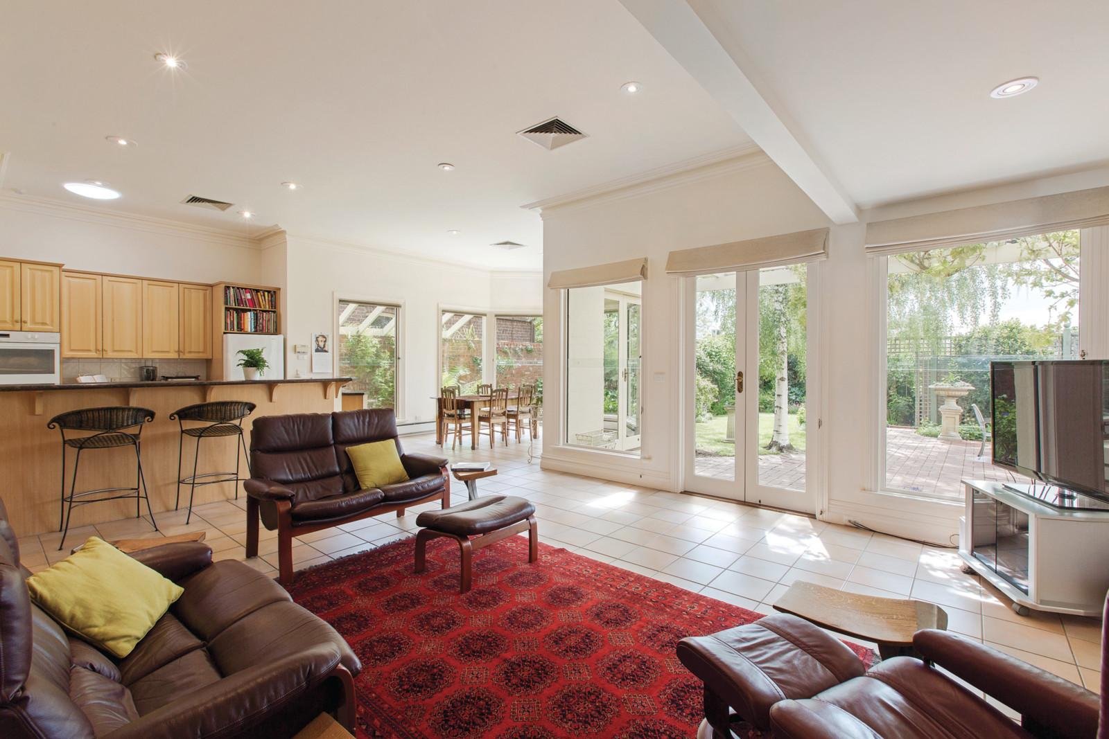 5 Evelina Road, Toorak - Thumbnail 3