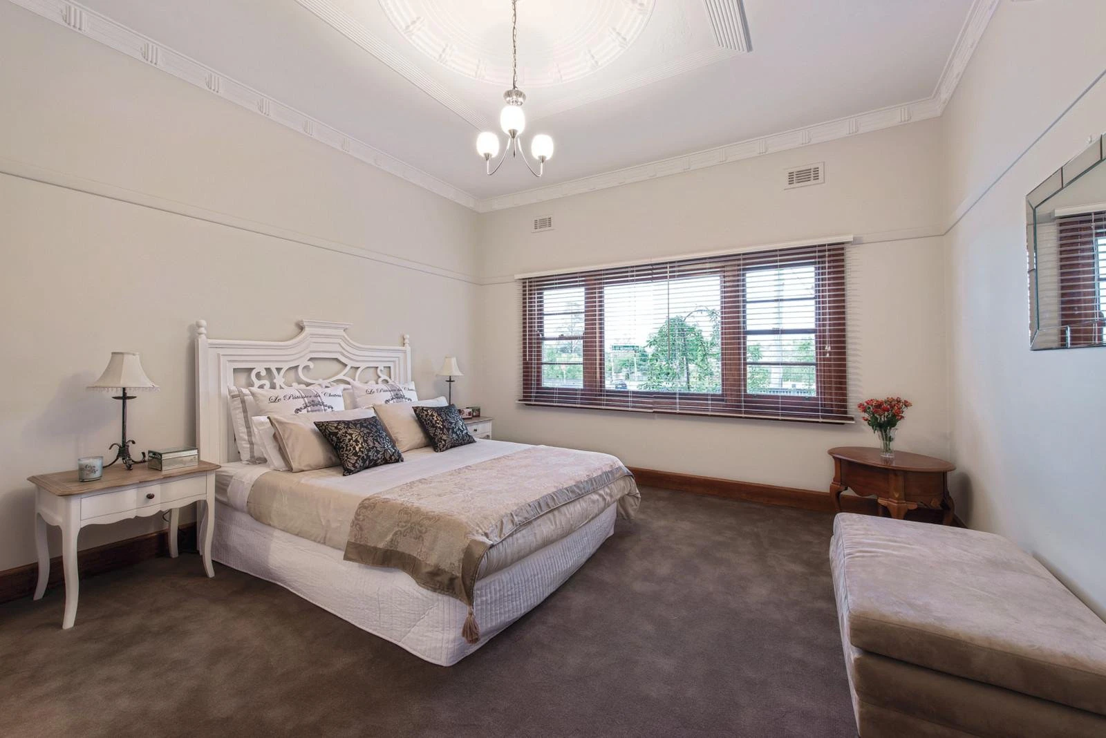 12 St Georges Crescent, Ashburton, VIC