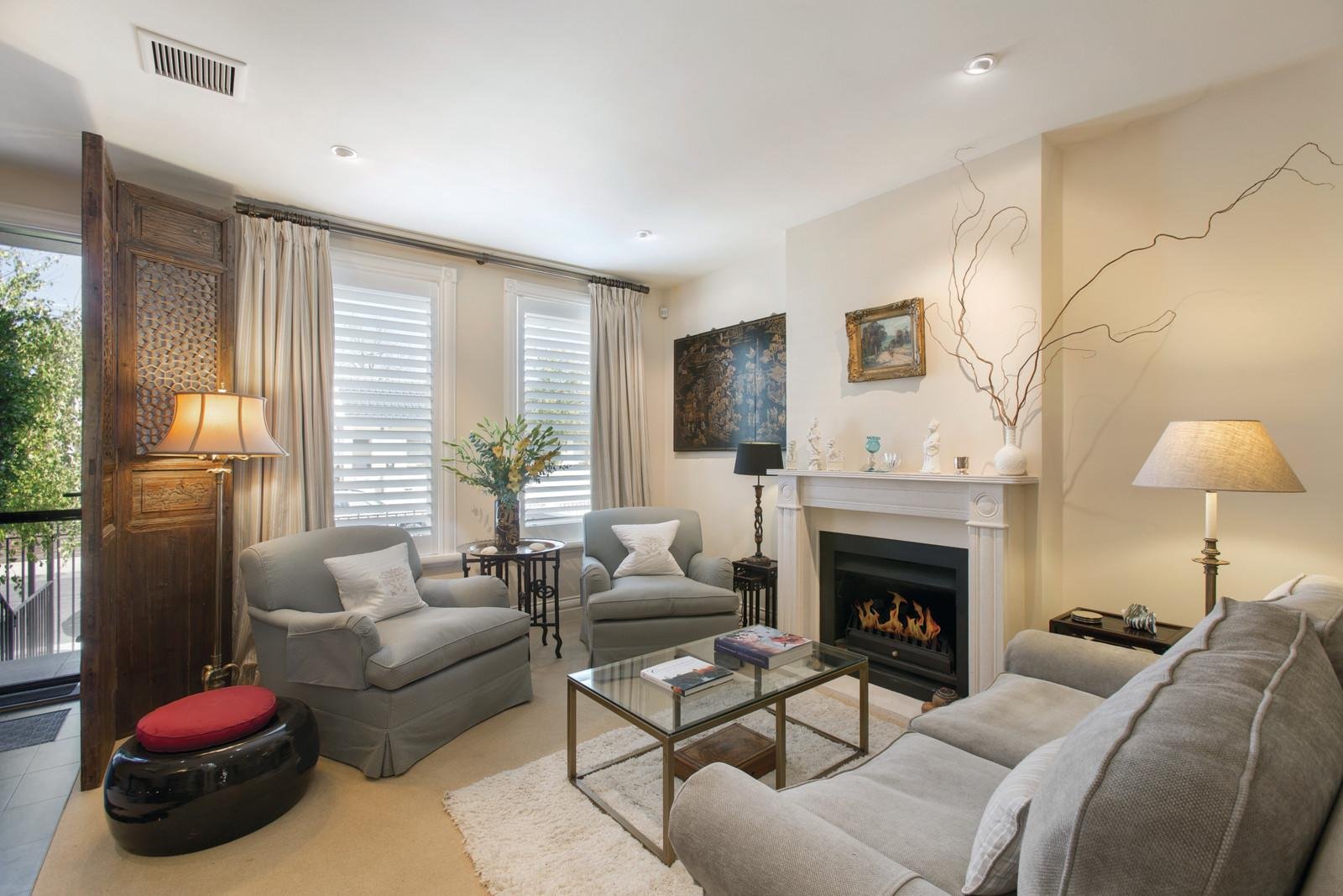 61 Lang Street, South Yarra - Thumbnail 2