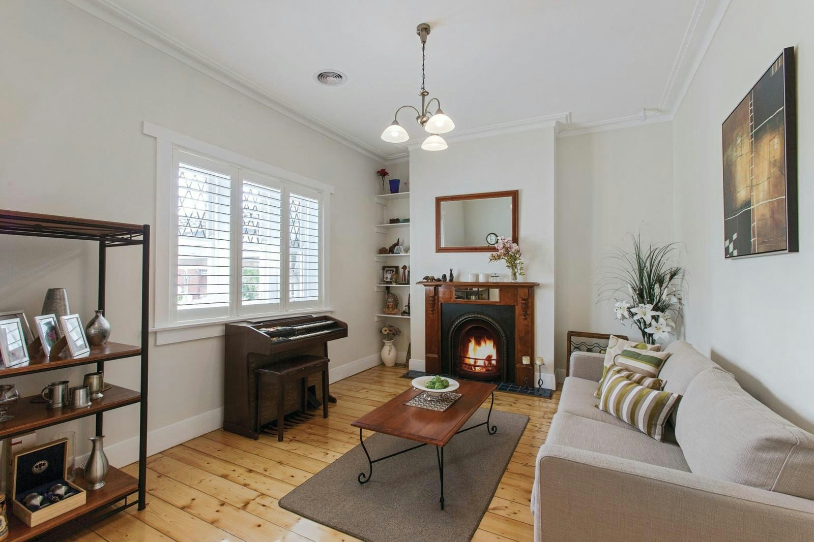 25 Albion Road, Glen Iris, VIC