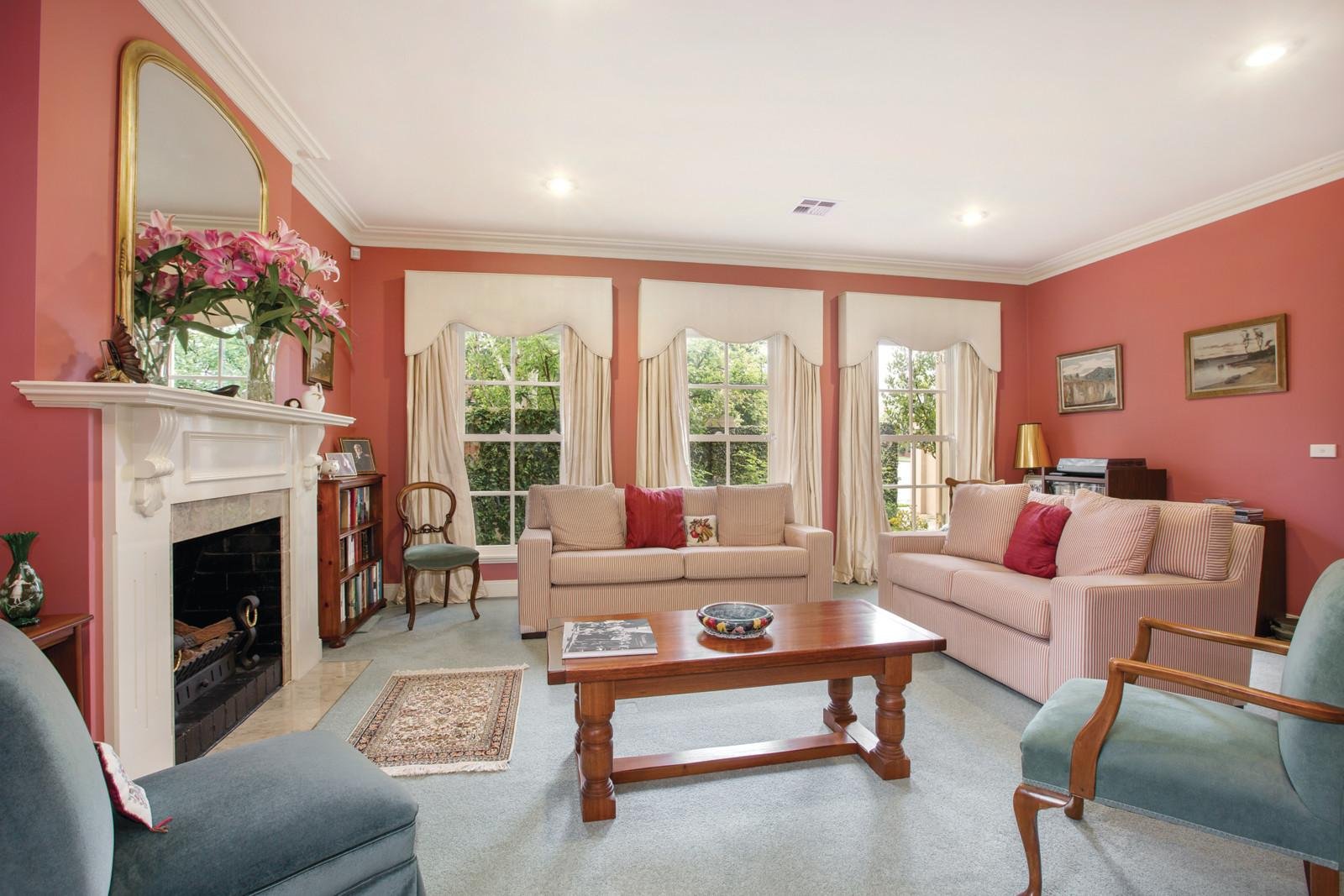 1/66 Burke Road, Malvern East - Thumbnail 2