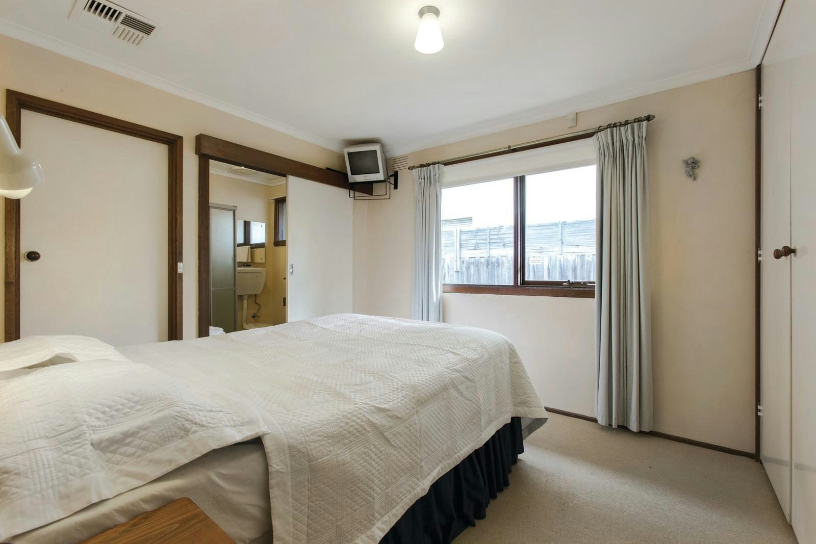 110 Great Valley Road, Glen Iris, VIC