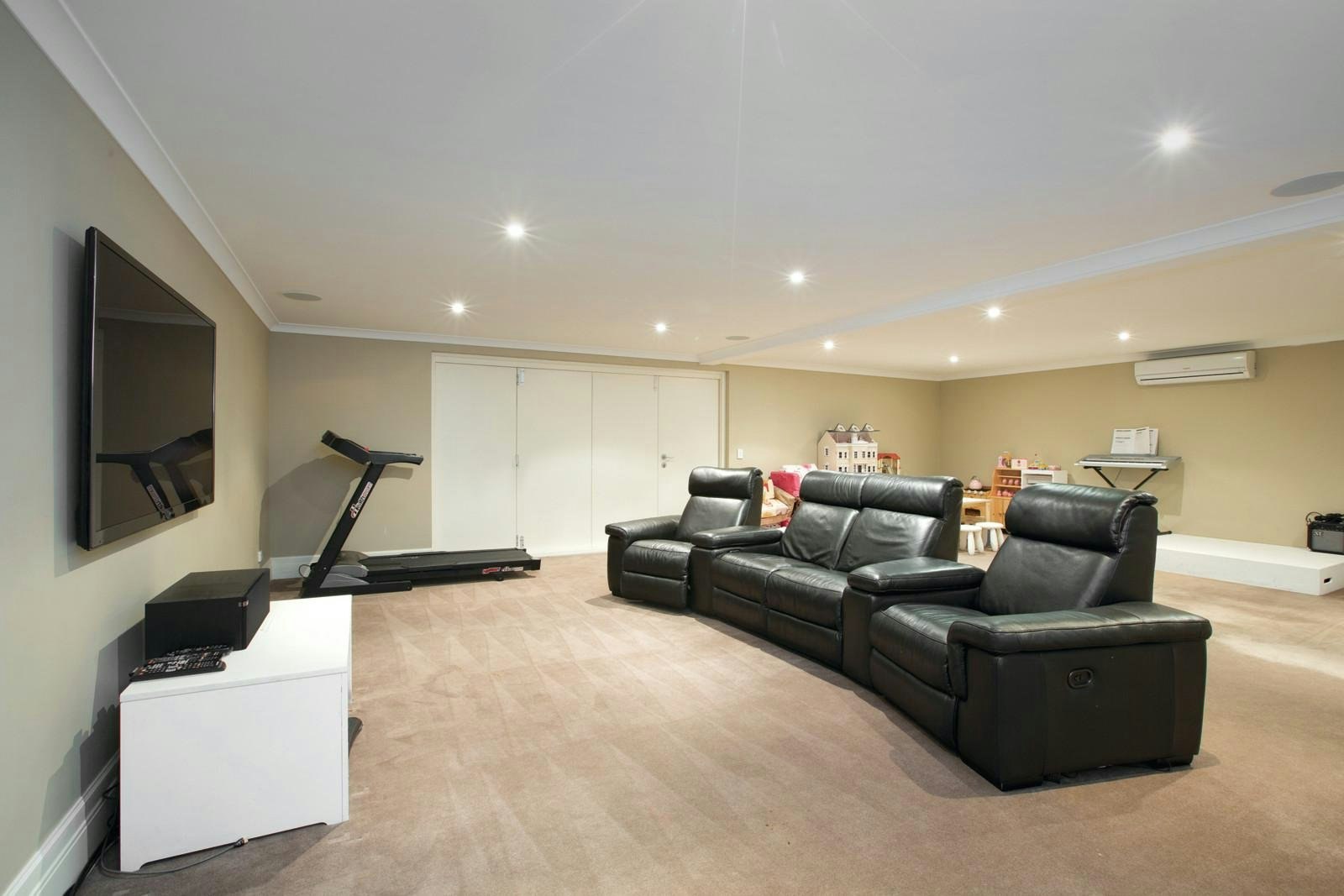 2 Lloyd Street, Malvern East, VIC