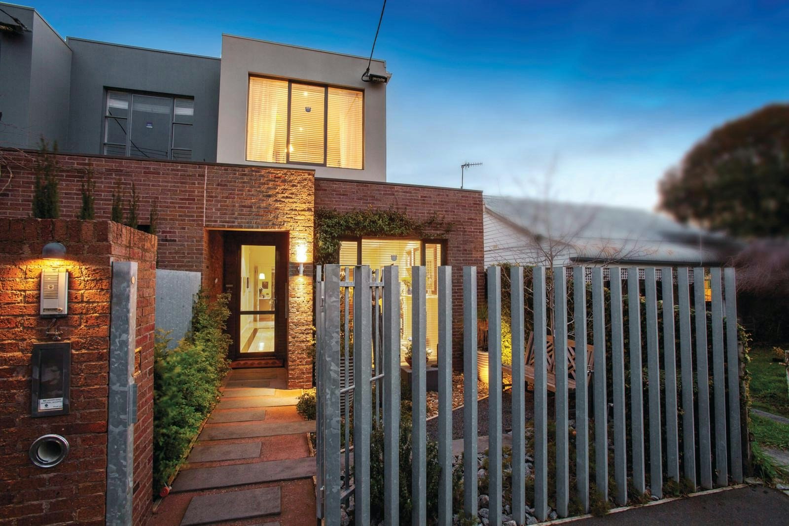 4 Clarendon Street, Armadale, VIC