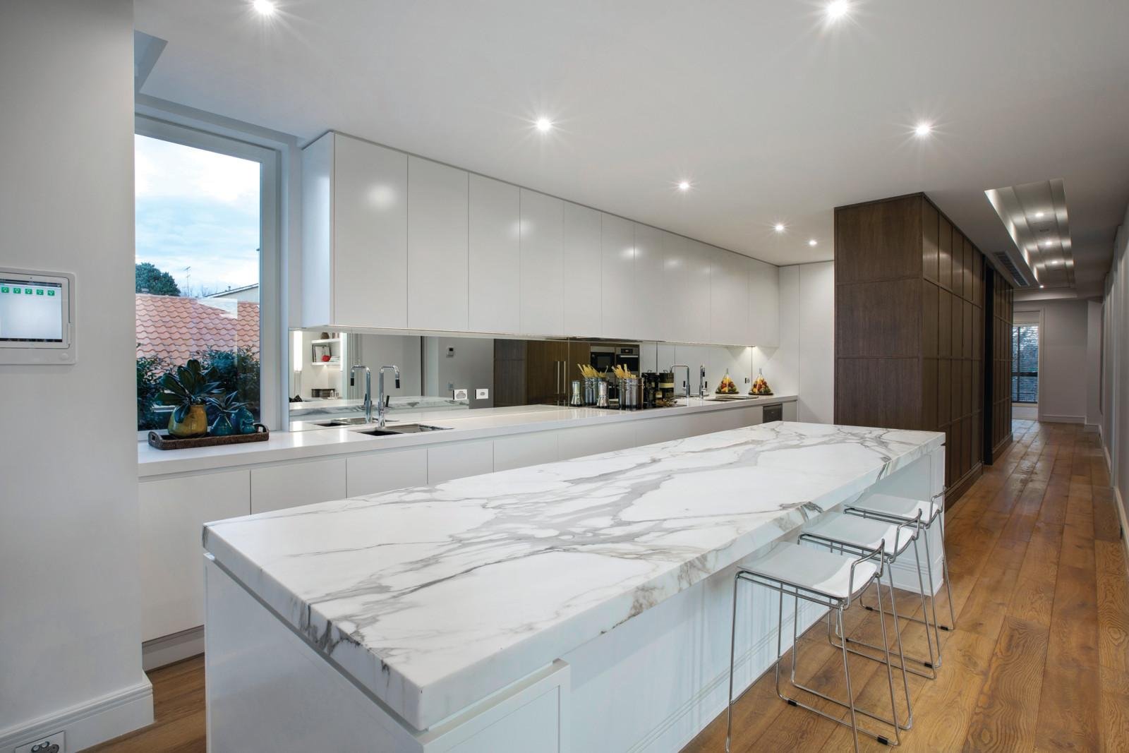 11 Copelen Street, South Yarra - Thumbnail 8