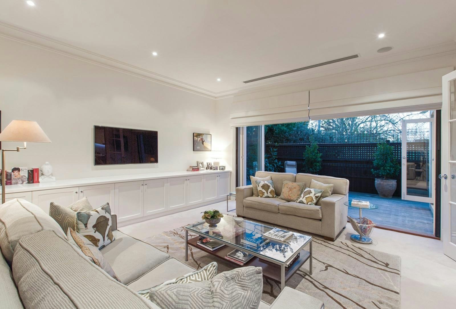 27 Canberra Road, Toorak, VIC