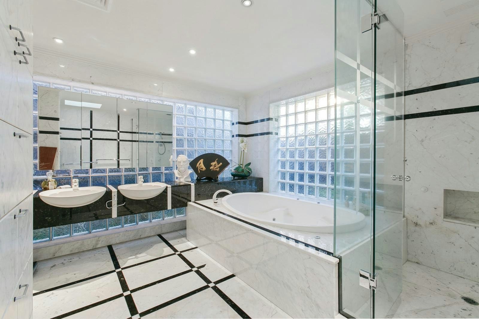 6 Heymount Close, Toorak, VIC