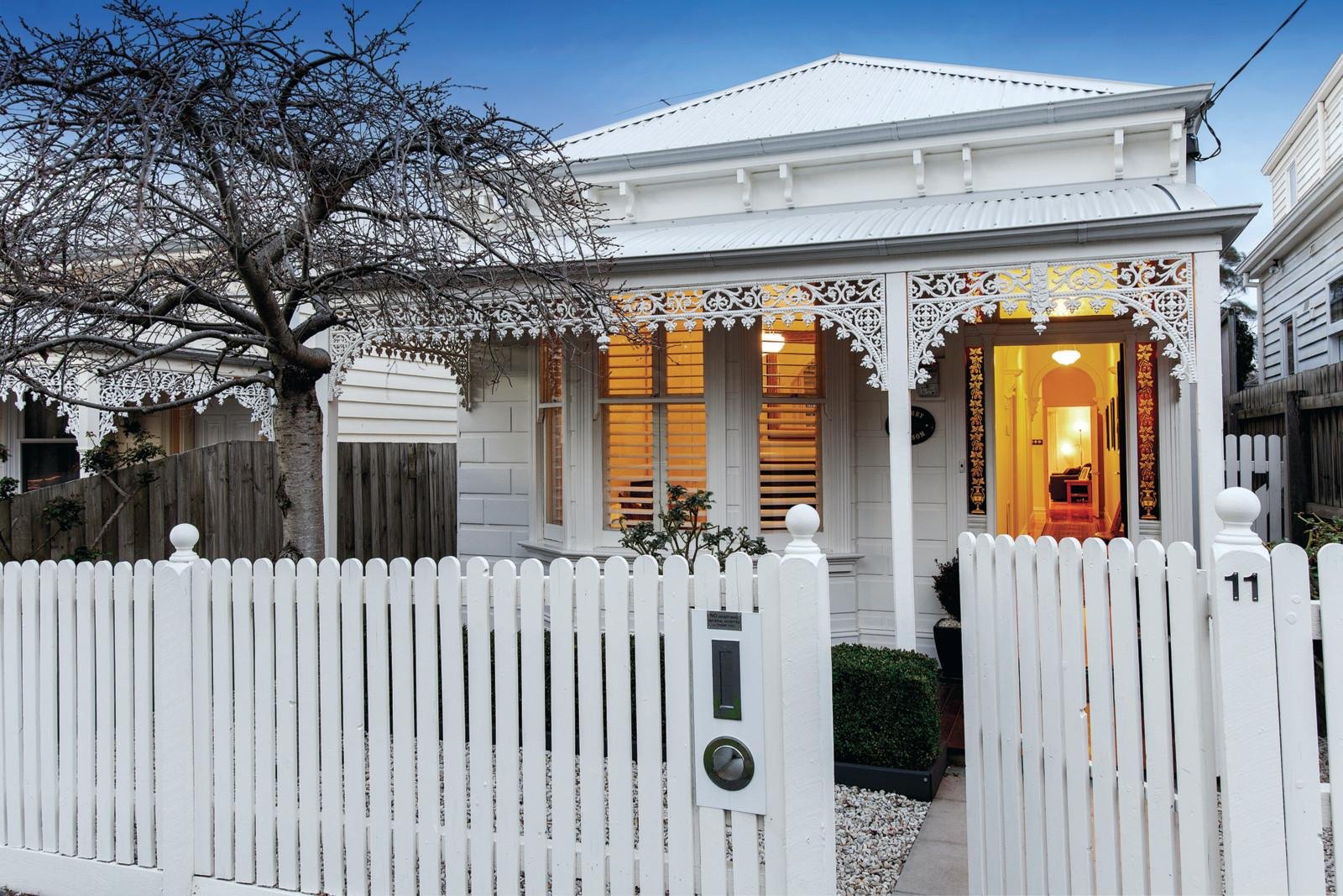 11 Aberdeen Street, Hawthorn East - Image 1