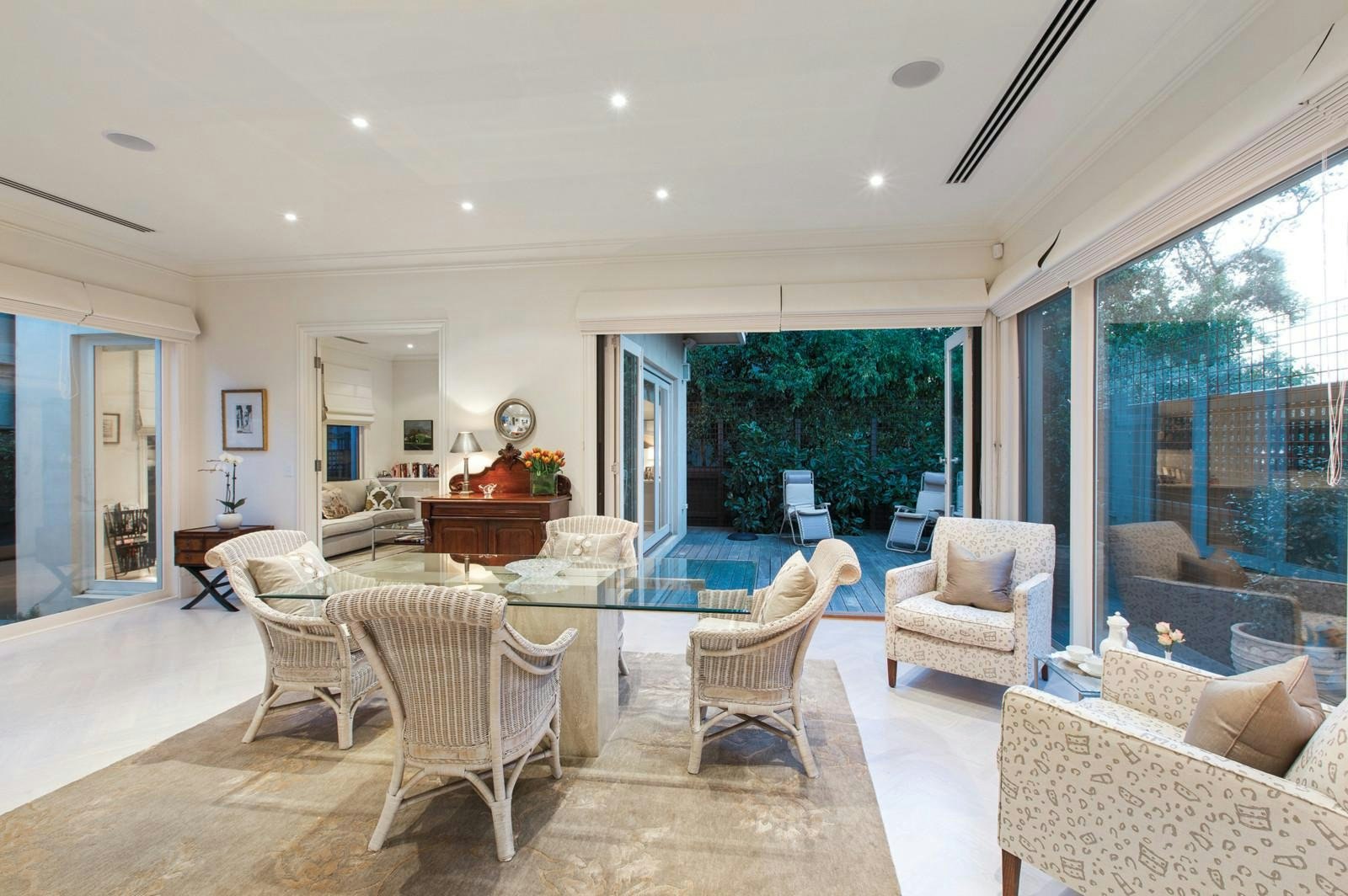 27 Canberra Road, Toorak, VIC