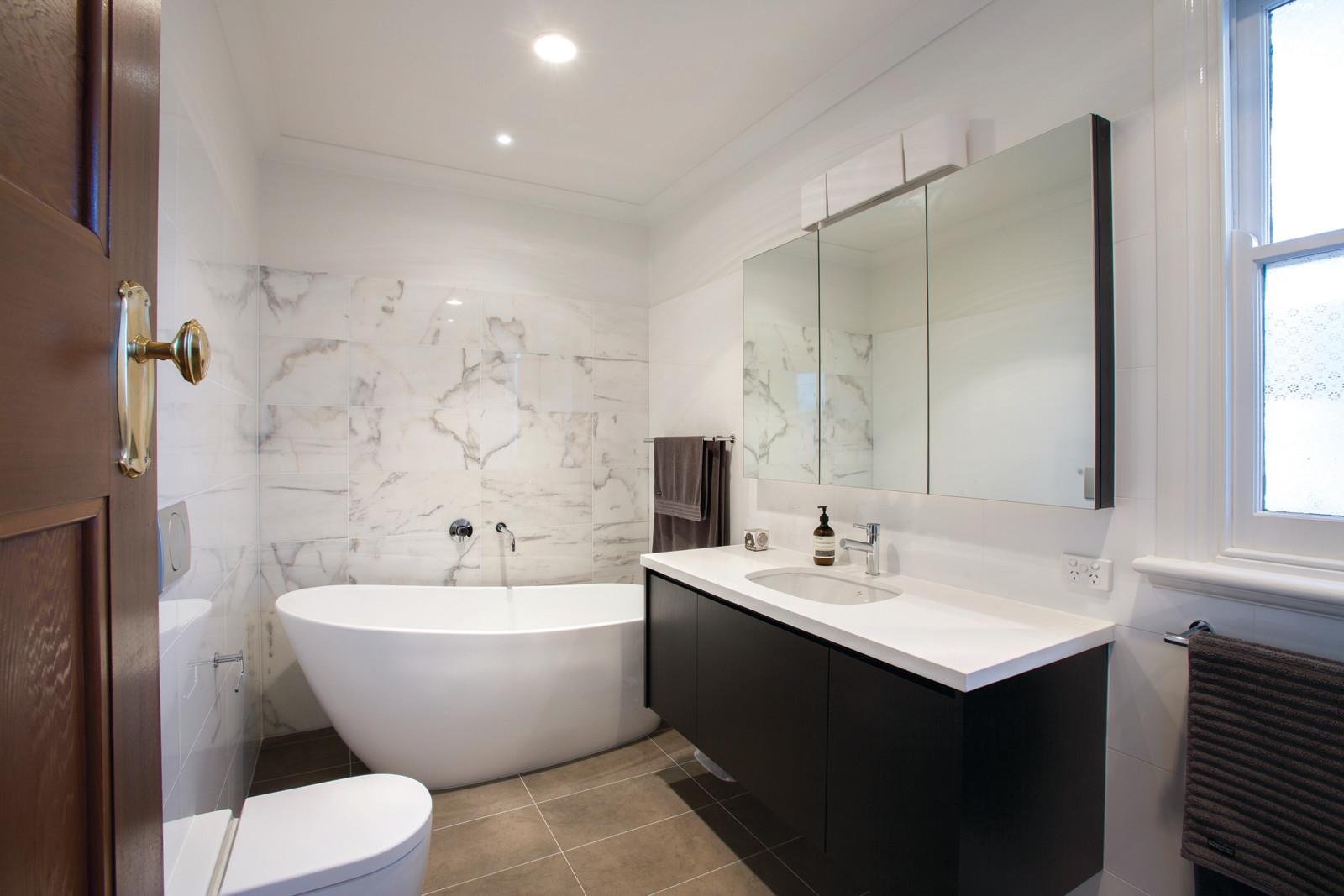 6 Hazeldine Road, Glen Iris - Thumbnail 4