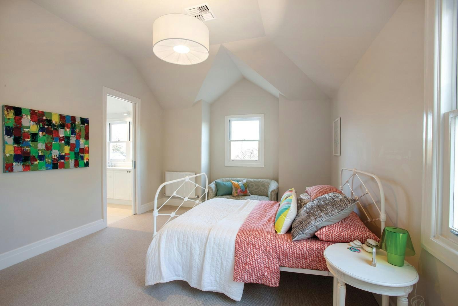 2 Ferncroft Avenue, Malvern East, VIC