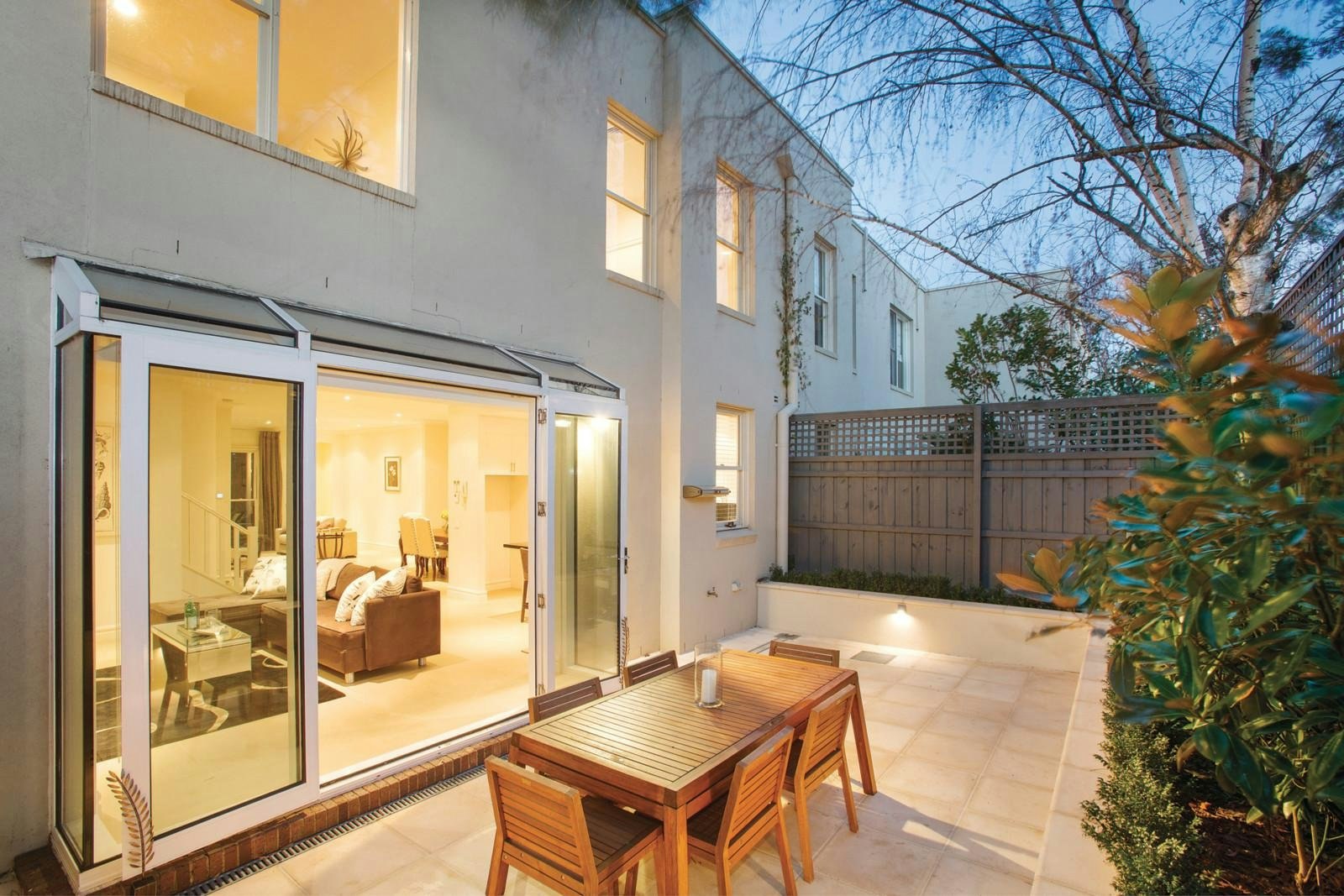 4/2 Mercer Road, Armadale, VIC